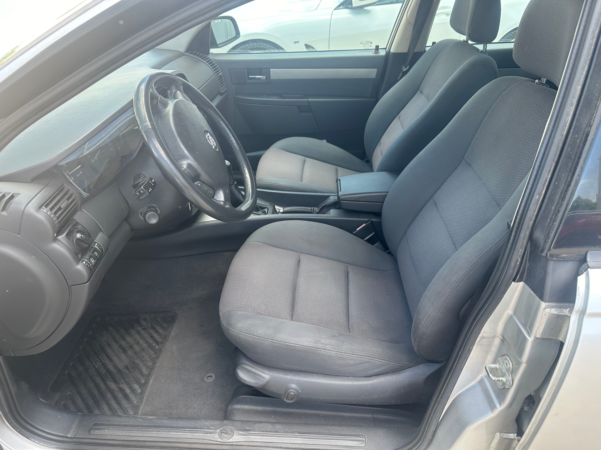 OPEL Omega 2.2i 16V Limited-image-9