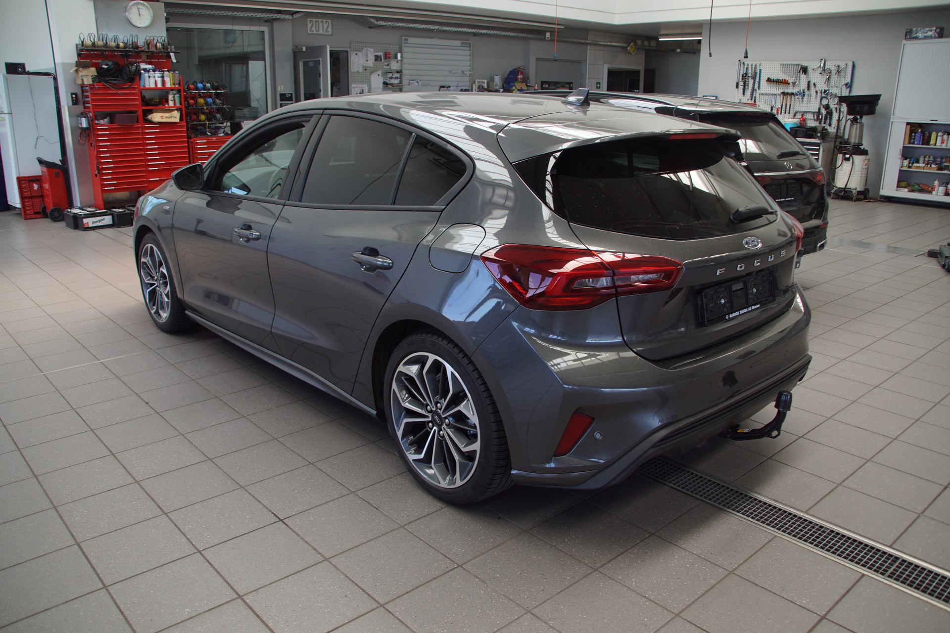 FORD Focus 1.0 MHEV ST-Line X Automat-showroom-element-2