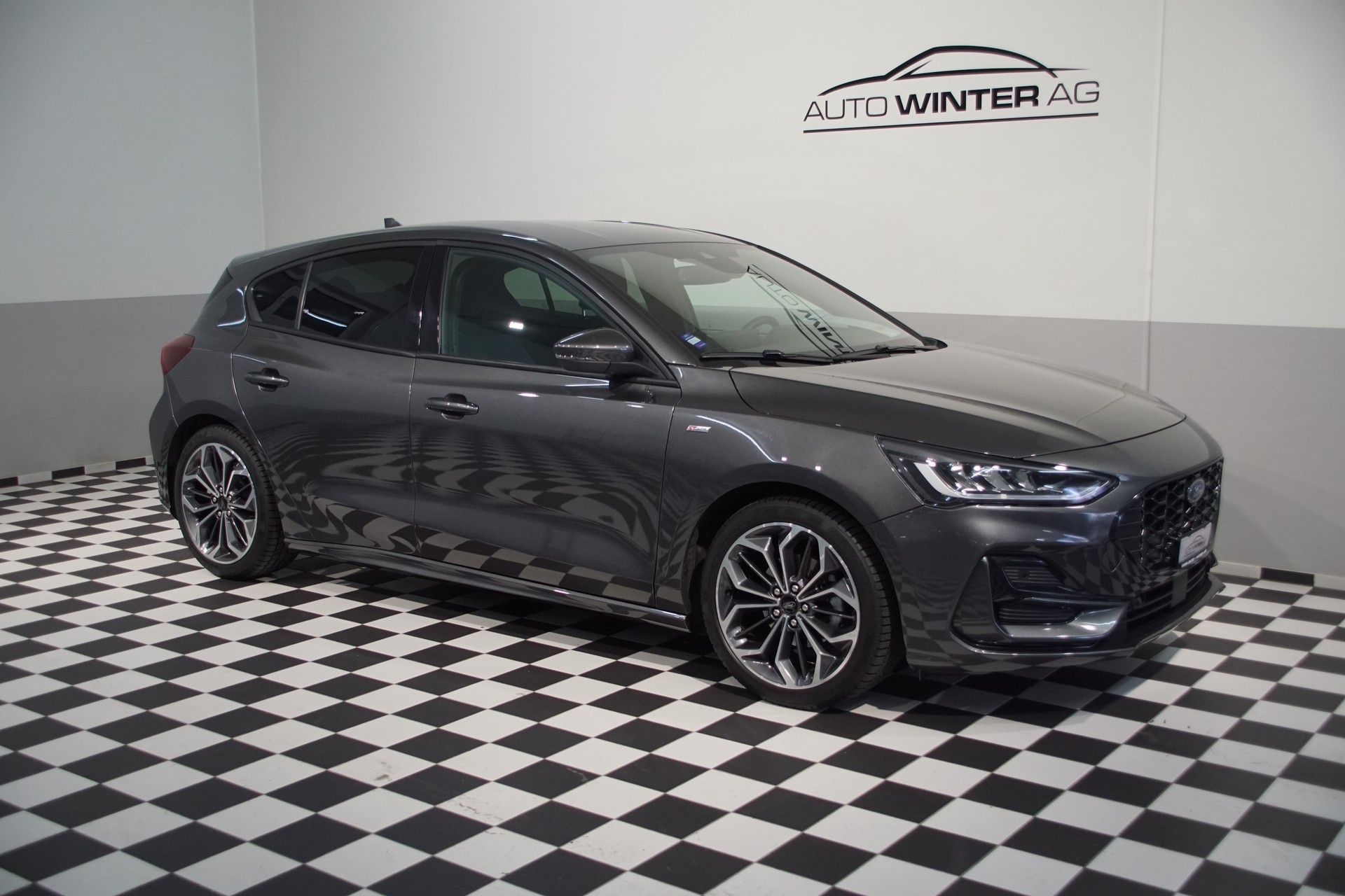 FORD Focus 1.0 MHEV ST-Line X Automat-image-2