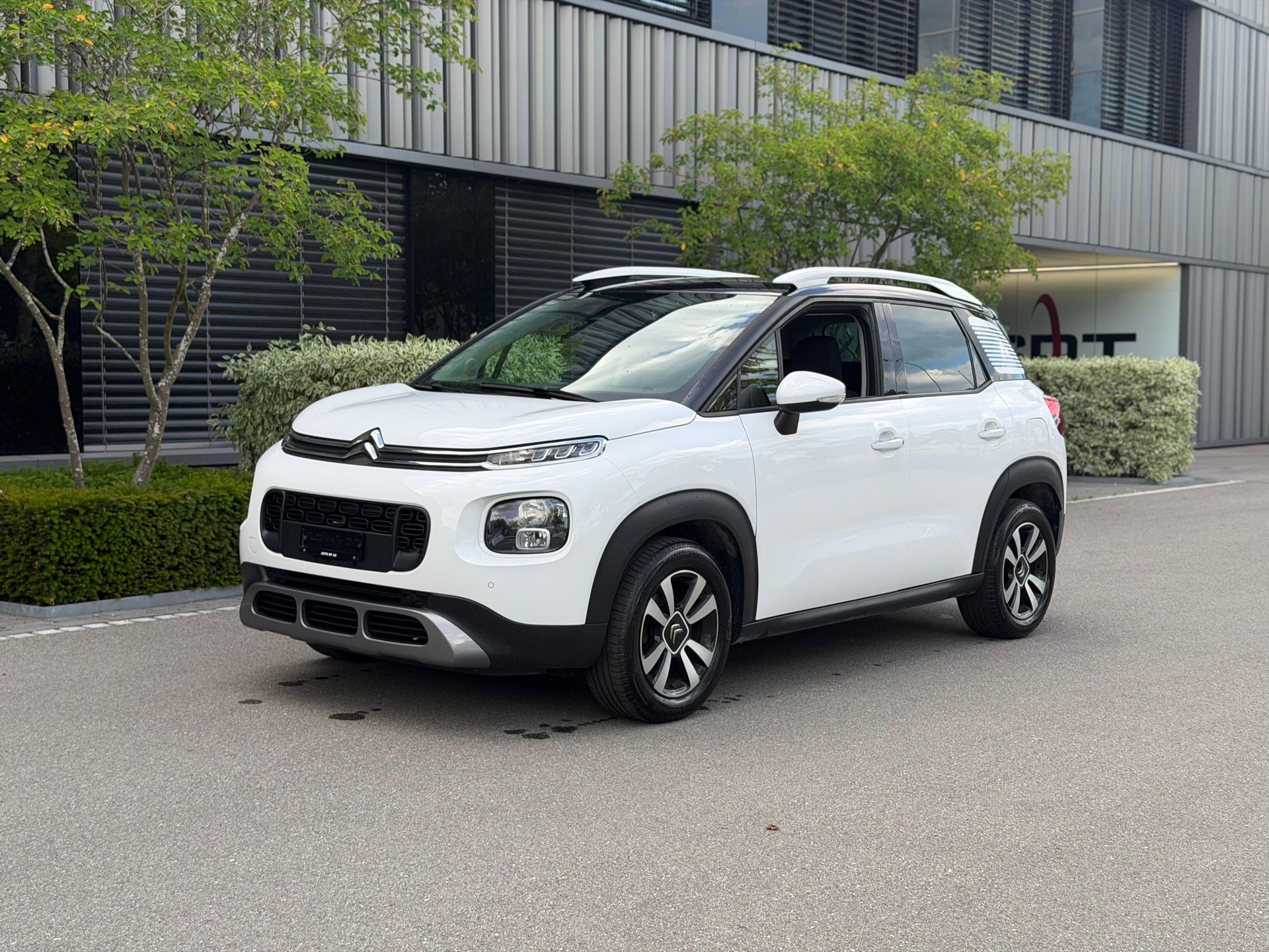 CITROEN C3 Aircross 1.6 BlueHD Shine-image-0