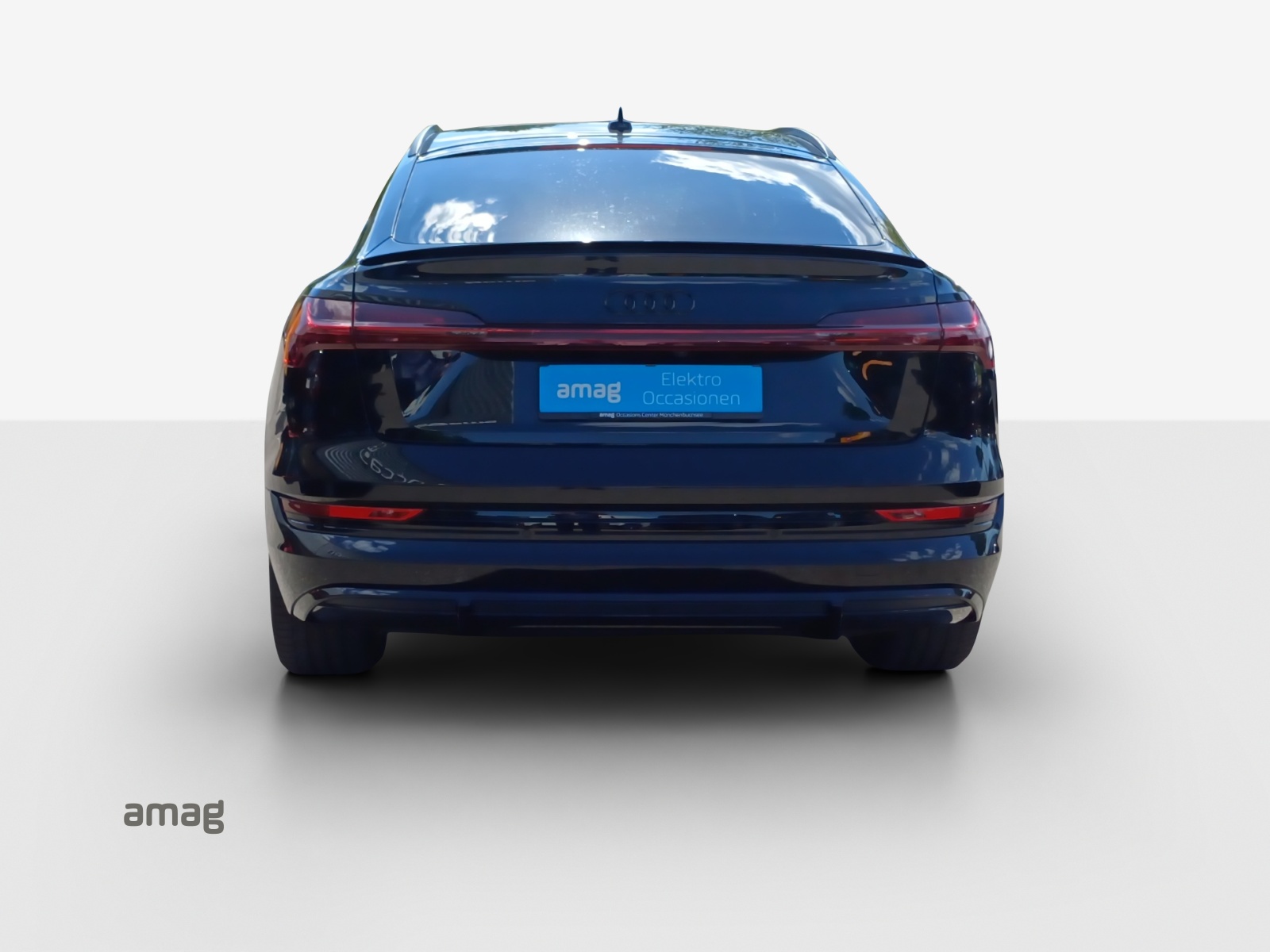 AUDI e-tron 55 Sportback S Line quattro-image-3