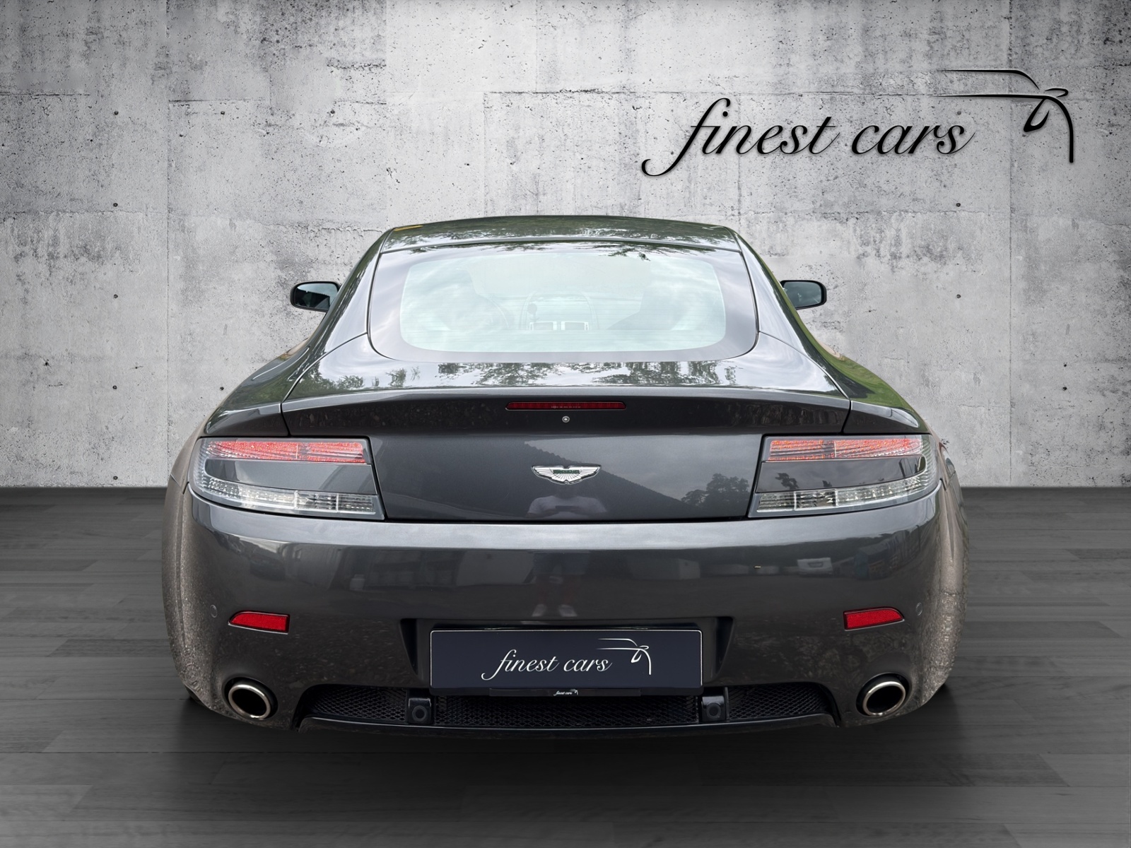ASTON MARTIN V8 Vantage Coupé 4.7-image-4