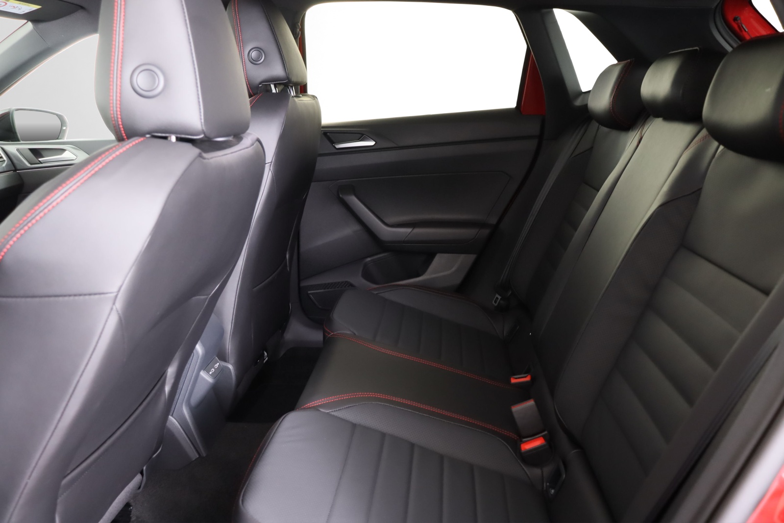 VW Polo 2.0 TSI GTI DSG-image-6