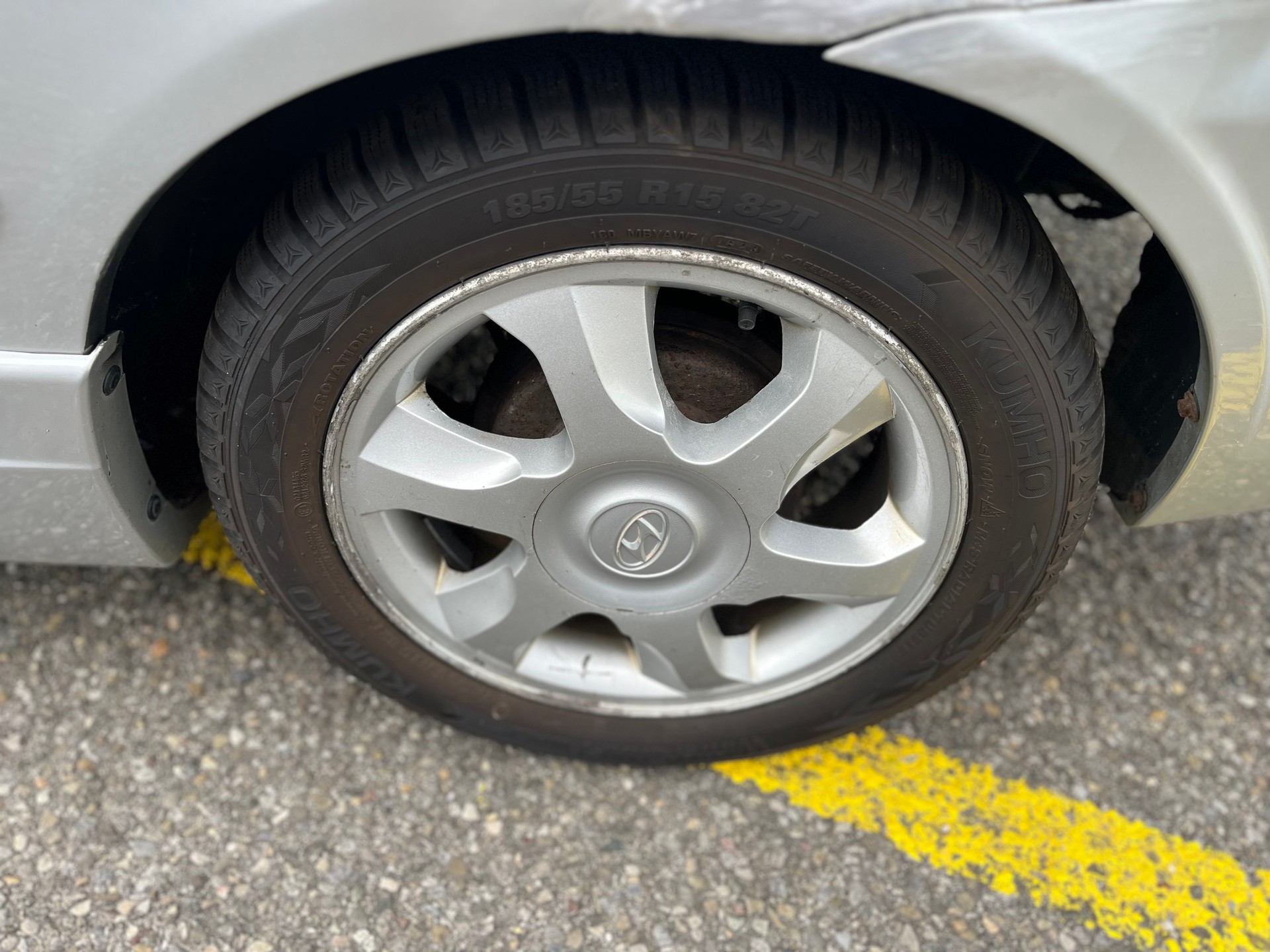 HYUNDAI 3 Türe mit Klimaanlage und mit Alufelge Handschaltung-image-9