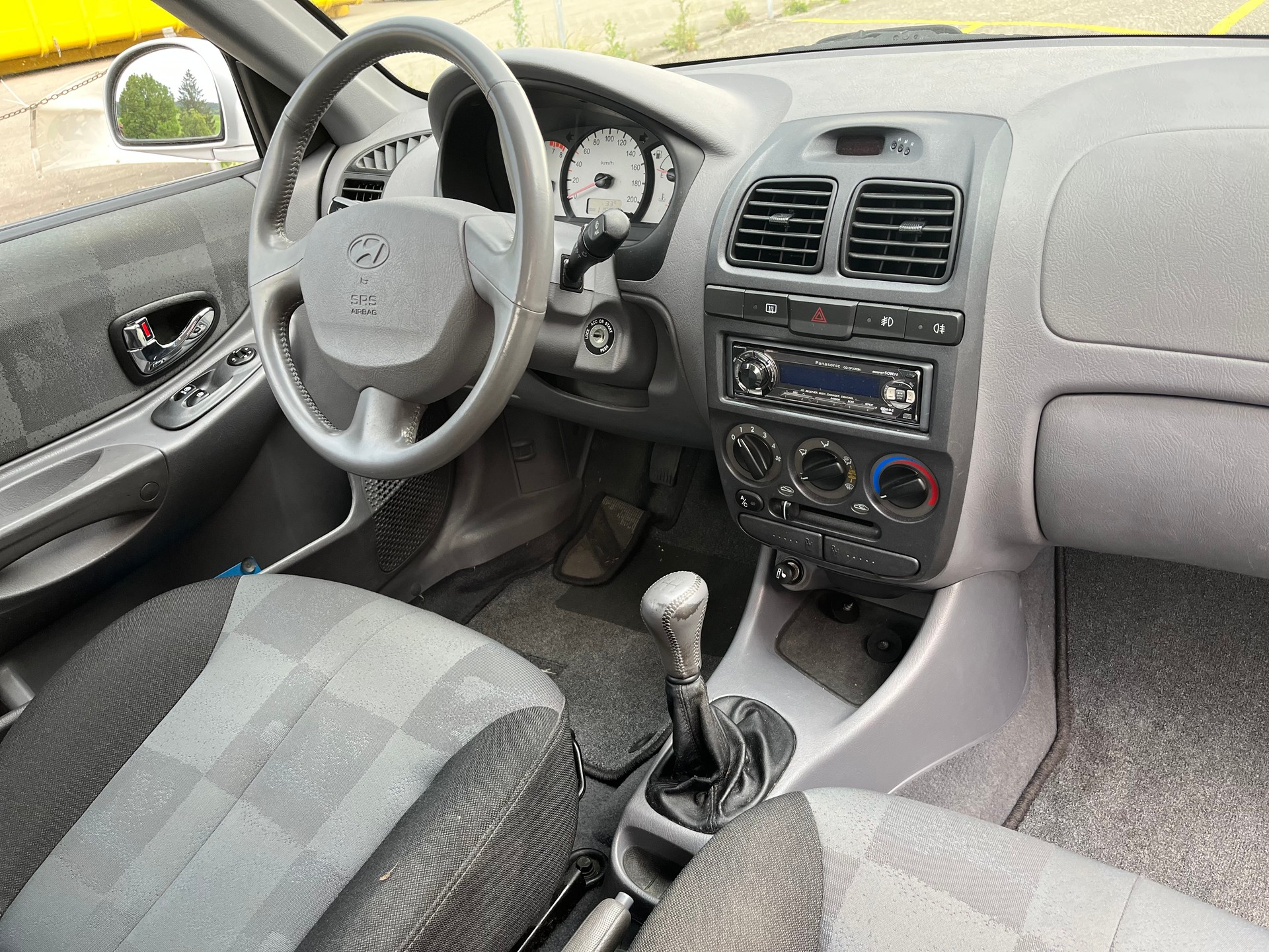 HYUNDAI 3 Türe mit Klimaanlage und mit Alufelge Handschaltung-image-13
