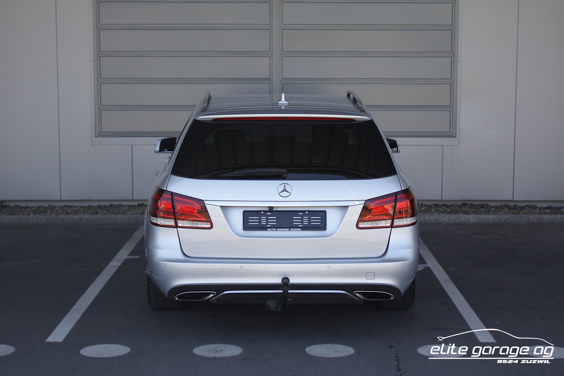 MERCEDES-BENZ E 200 Avantgarde 7G-Tronic-image-3