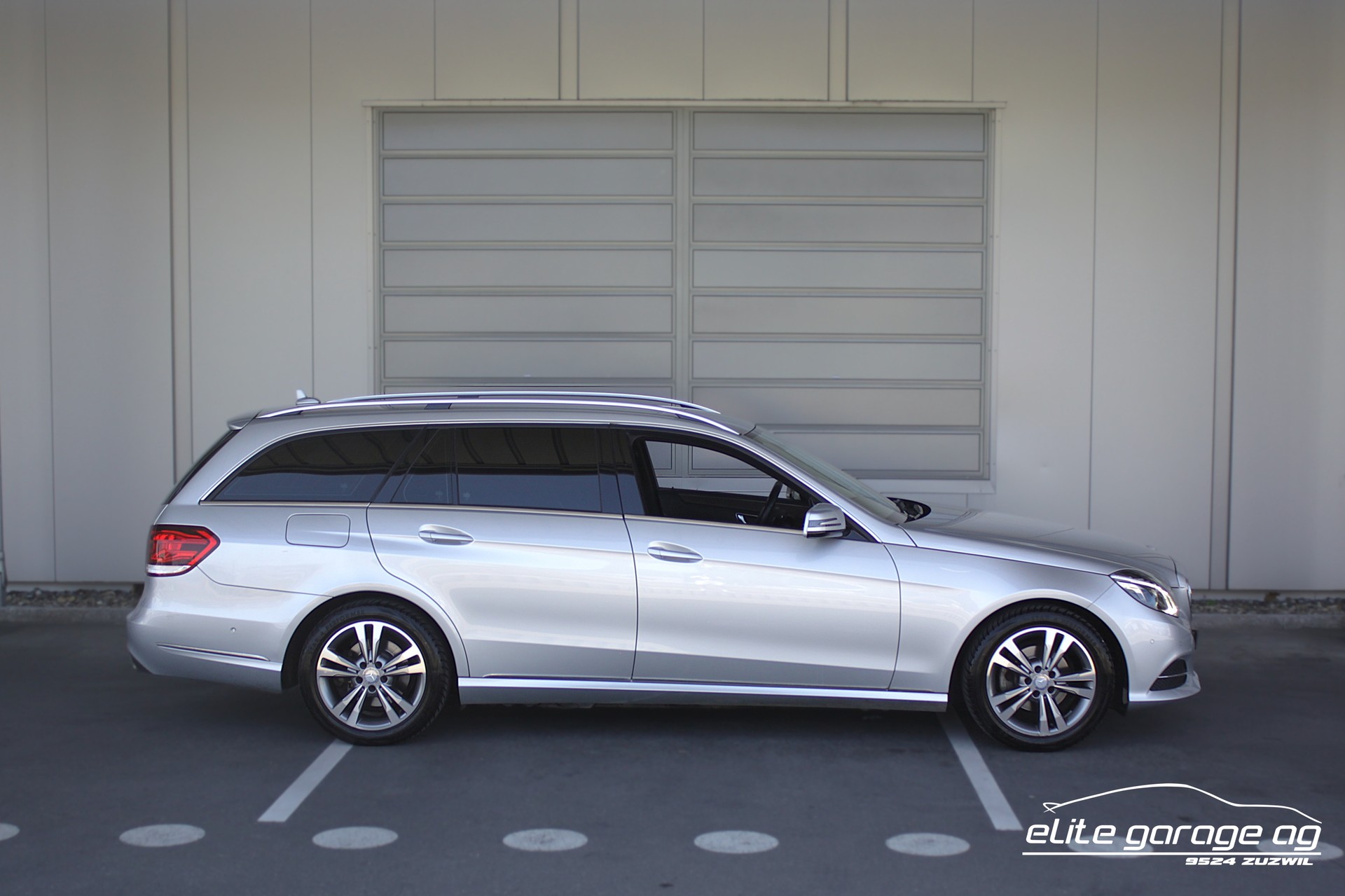 MERCEDES-BENZ E 200 Avantgarde 7G-Tronic-image-5