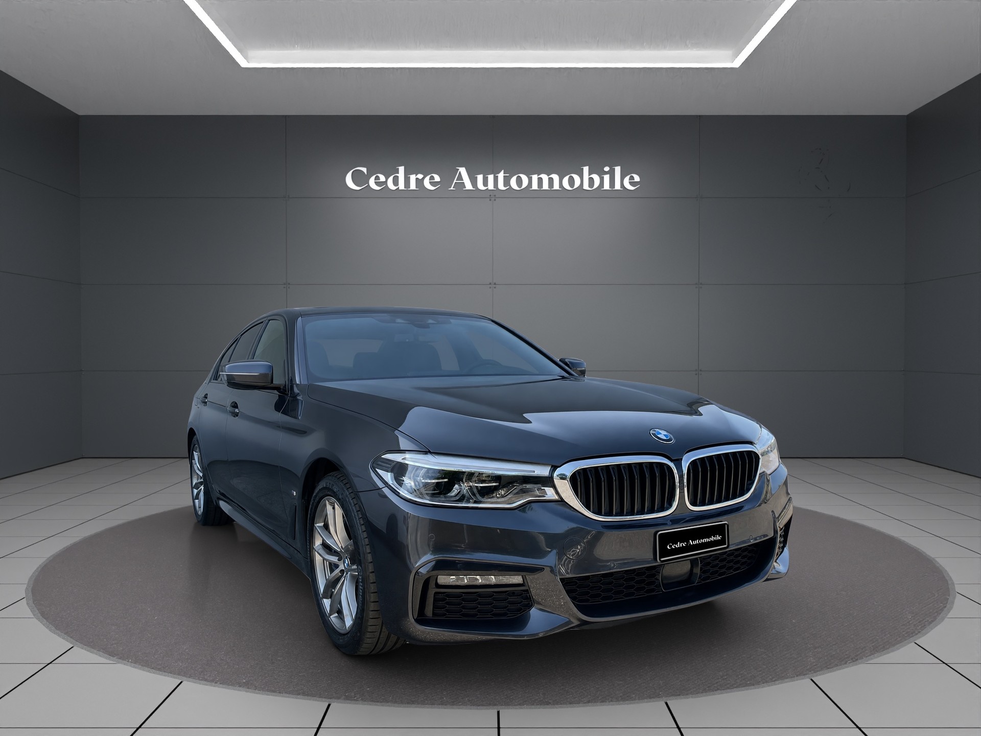 BMW 530e xDrive M Sport Steptronic-image-2
