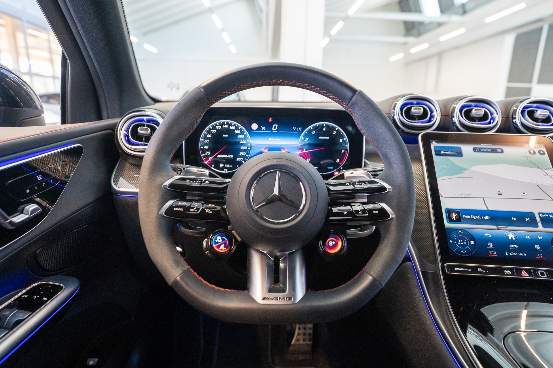 MERCEDES-BENZ GLC 43 AMG 4matic / Facelift / 360°Grad / Ambientebeleuchtung-image-17
