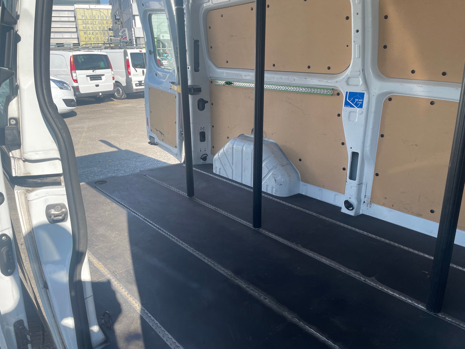 FORD Transit Custom Van 320 L2H1 Trend A-image-14