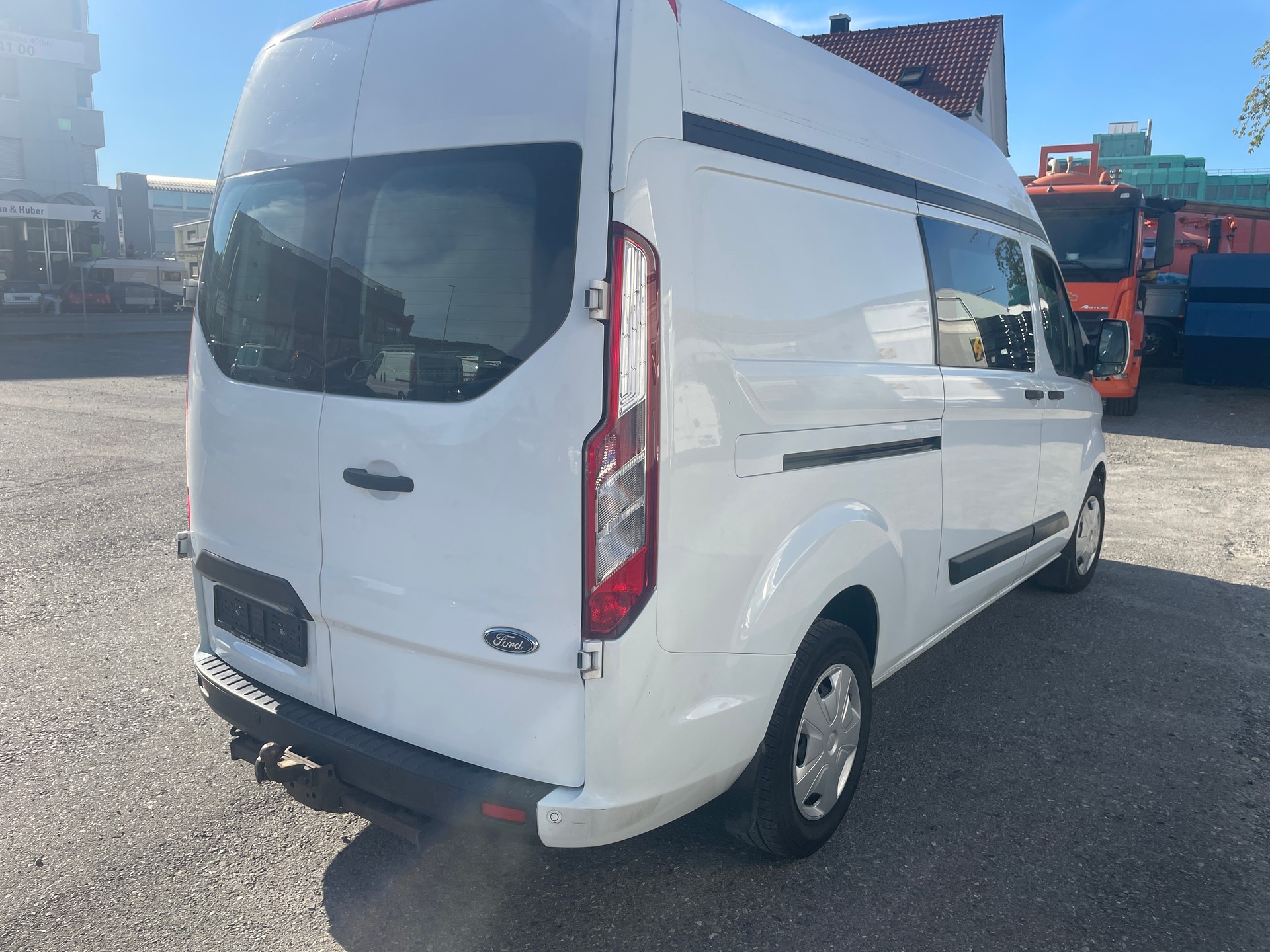 FORD Transit Custom Van 320 L2H1 Trend A-image-4