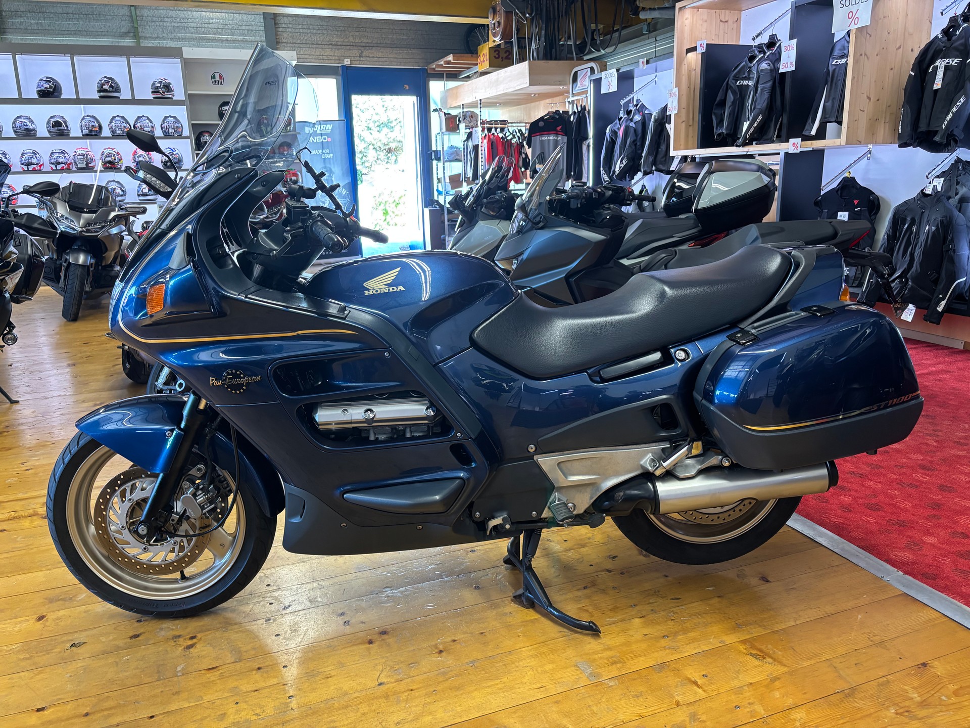 HONDA ST 1100 Pan-European-image-1