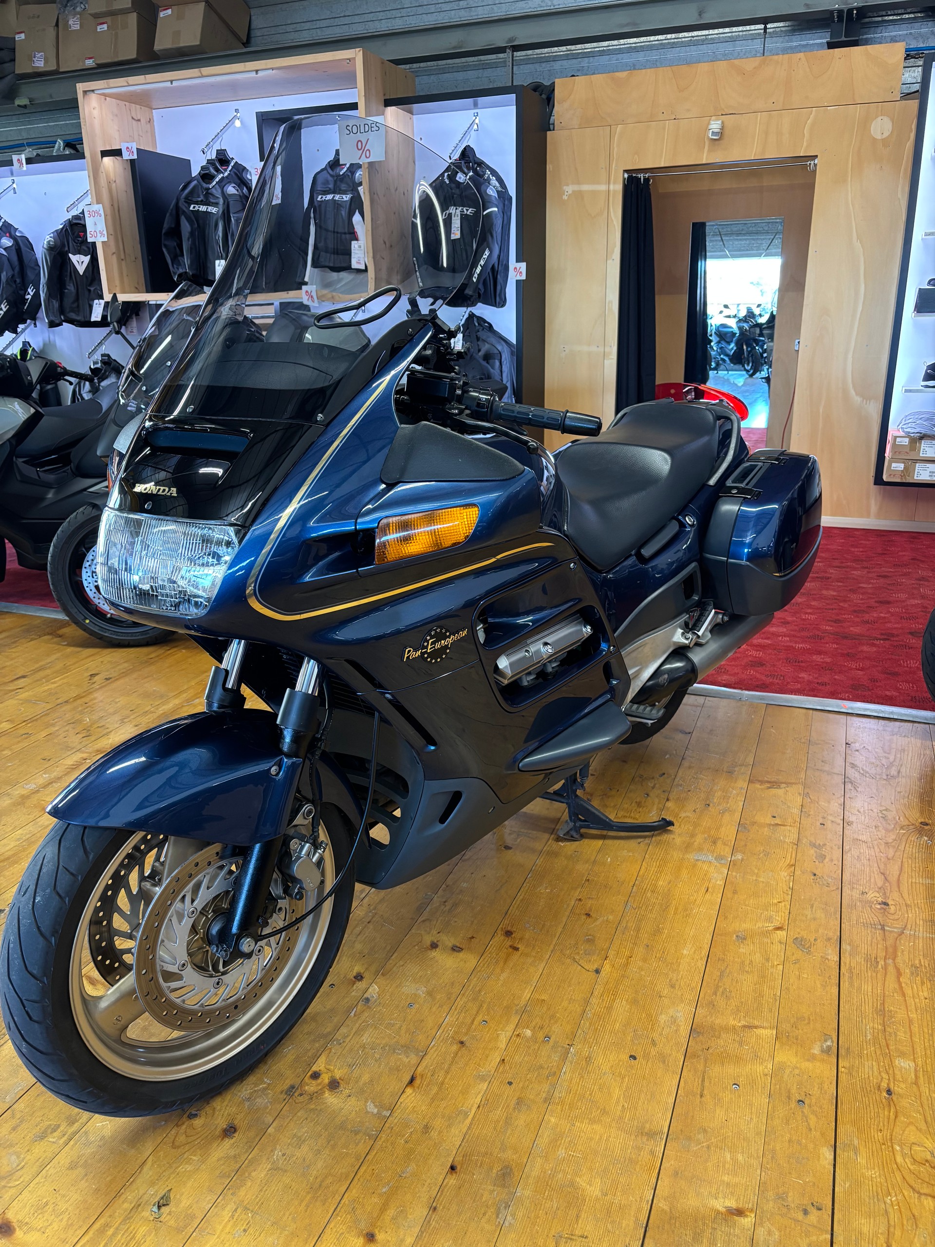 HONDA ST 1100 Pan-European-image-3