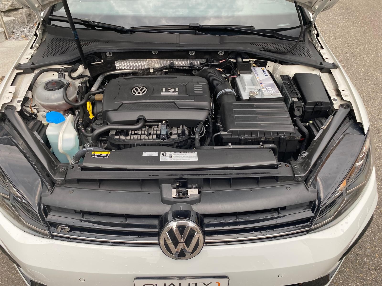 VW Golf 2.0 TSI R 4Motion DSG-image-12