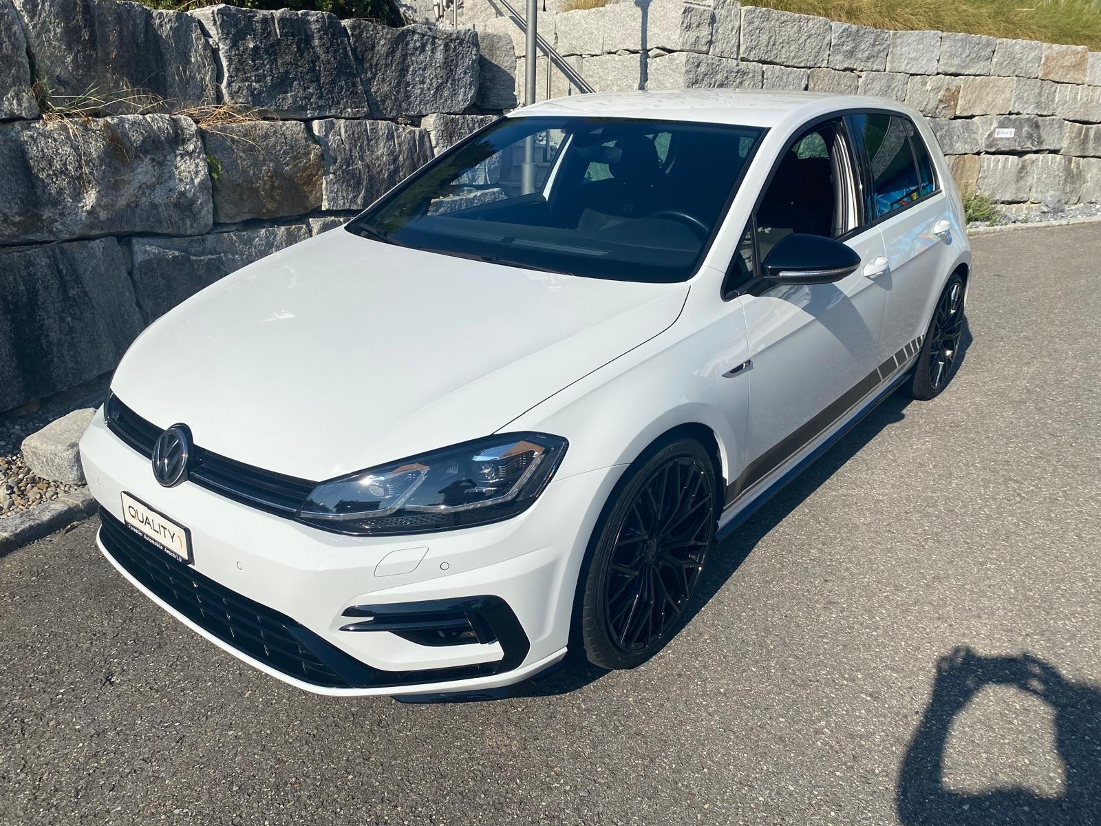 VW Golf 2.0 TSI R 4Motion DSG-image-0