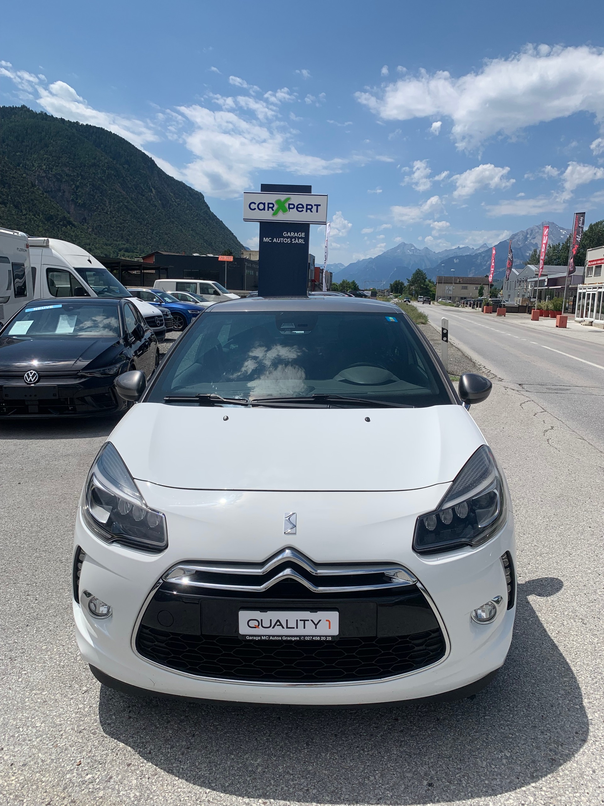 DS AUTOMOBILES DS3 1.6 16V BlueHDi Sport Chic Plus-showroom-element-1