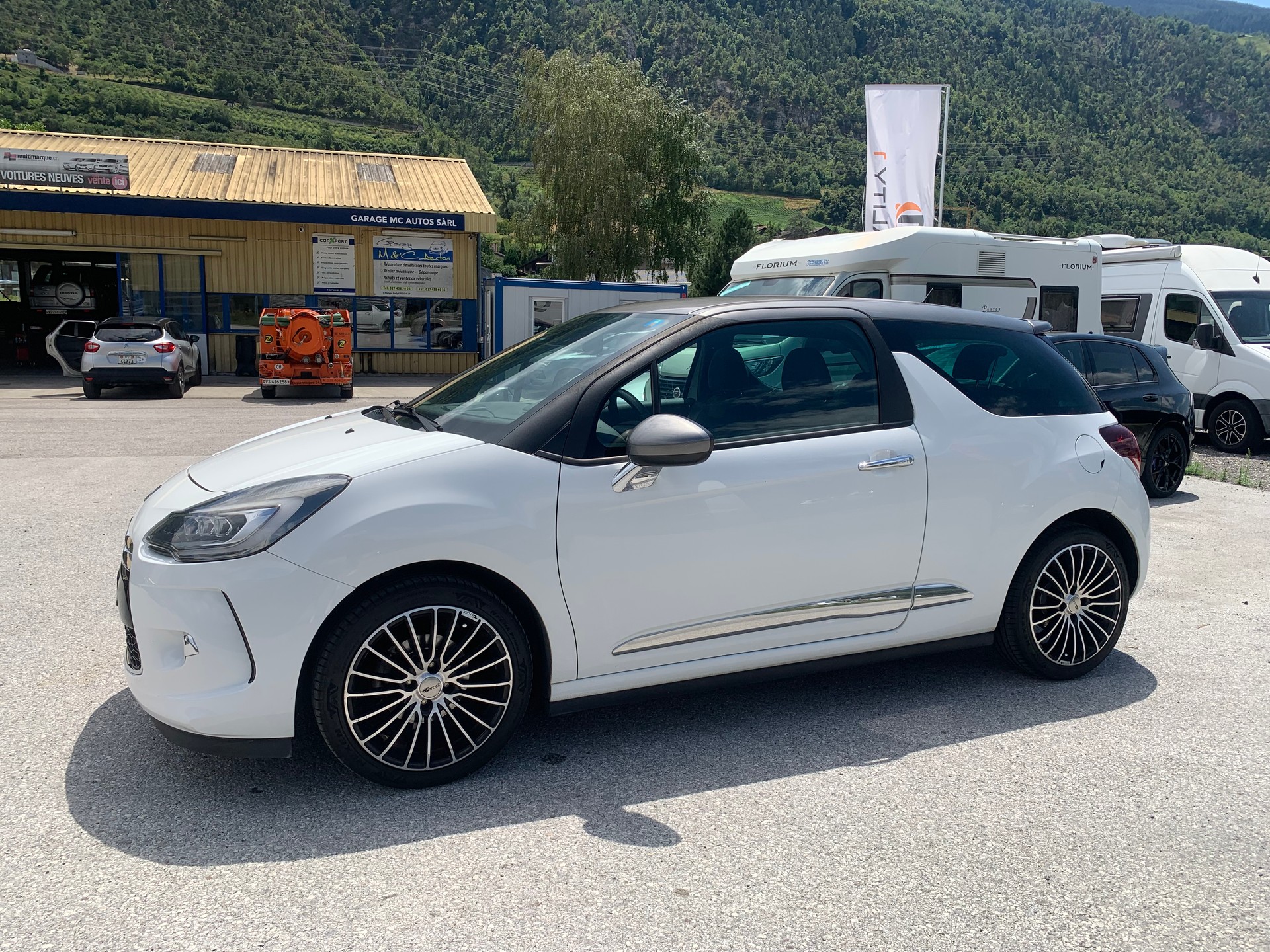 DS AUTOMOBILES DS3 1.6 16V BlueHDi Sport Chic Plus-image-4