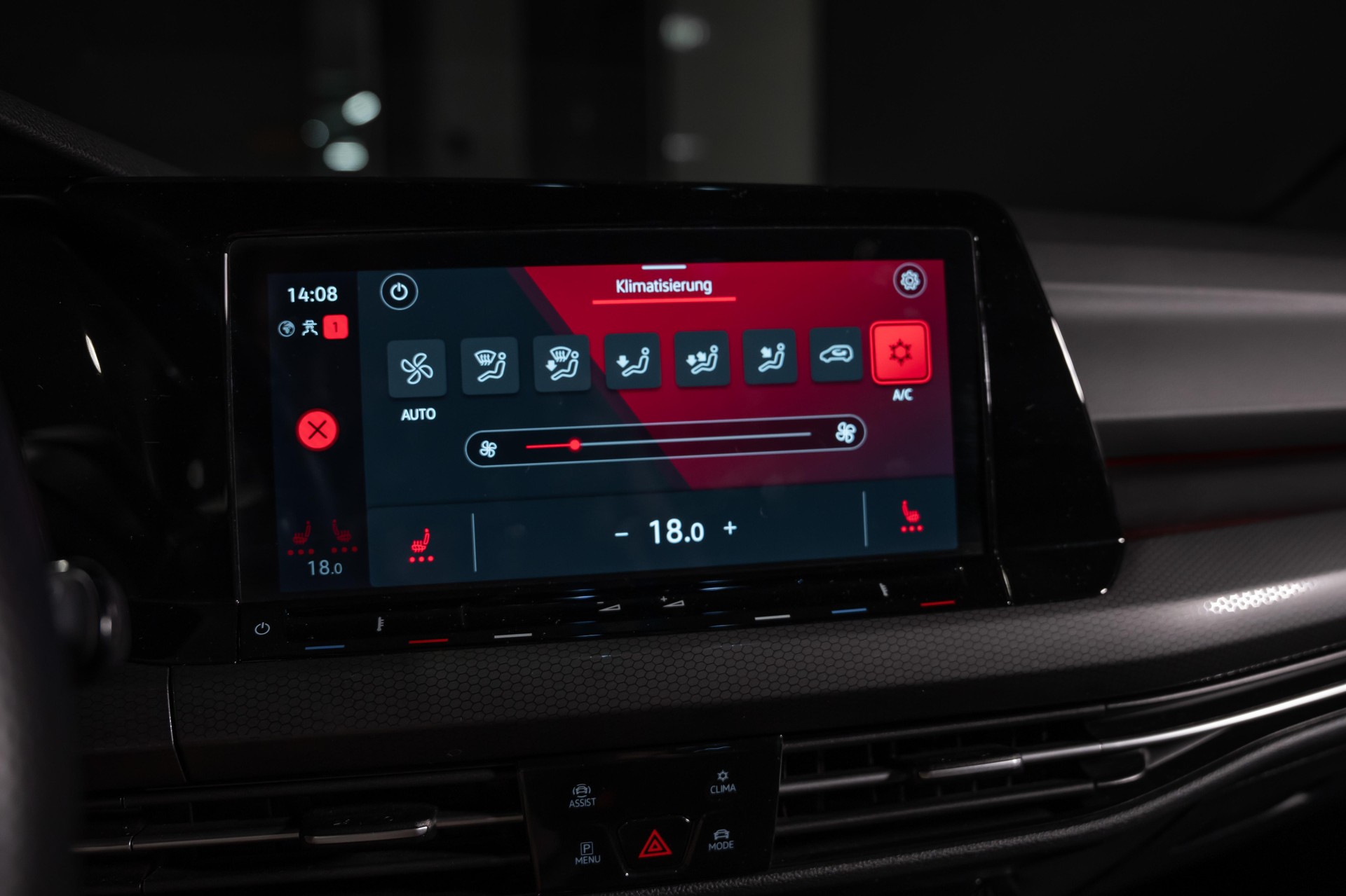 VW Golf VIII 2.0 TSI GTI Clubsport DSG-image-26