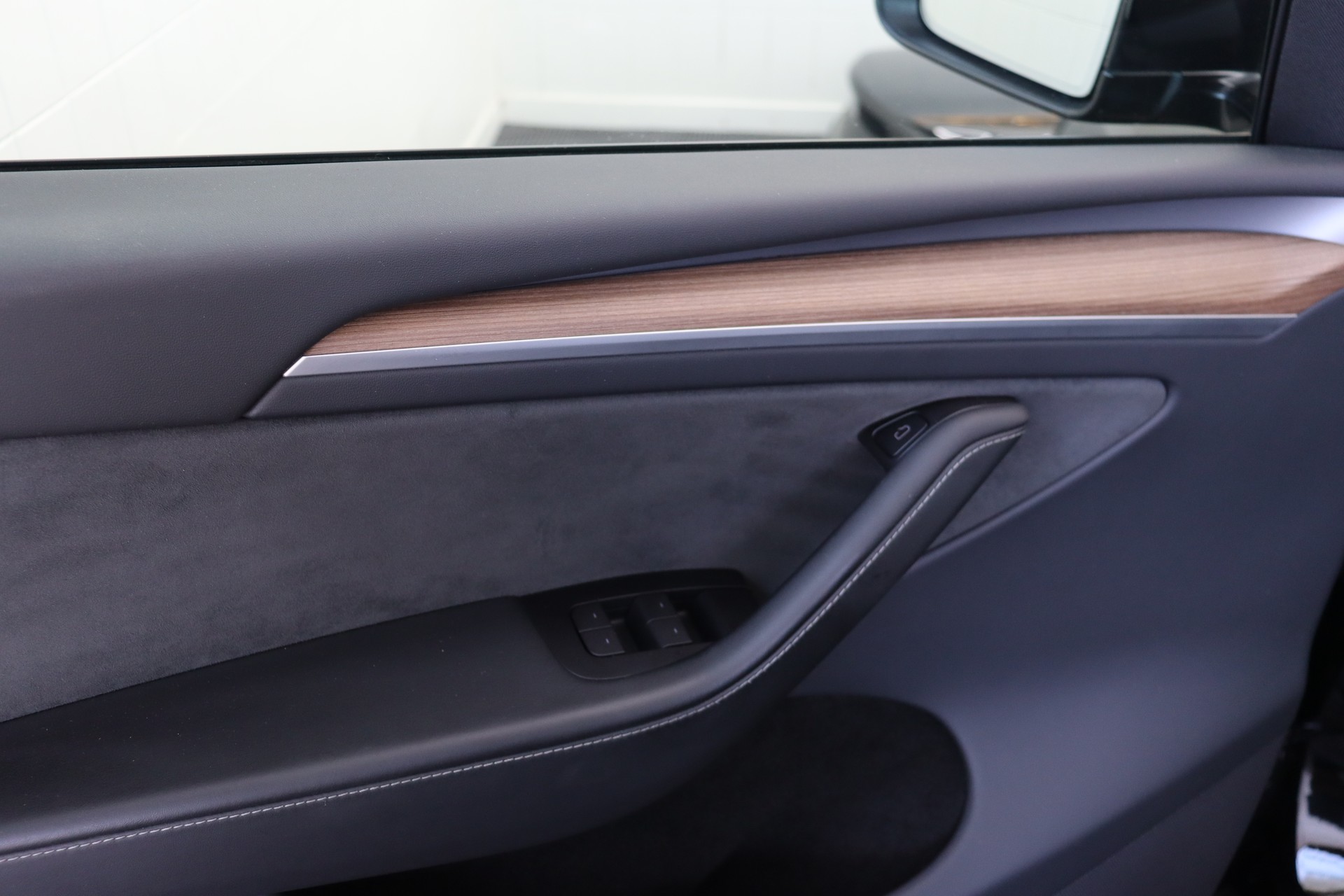 TESLA Model Y Performance-image-16