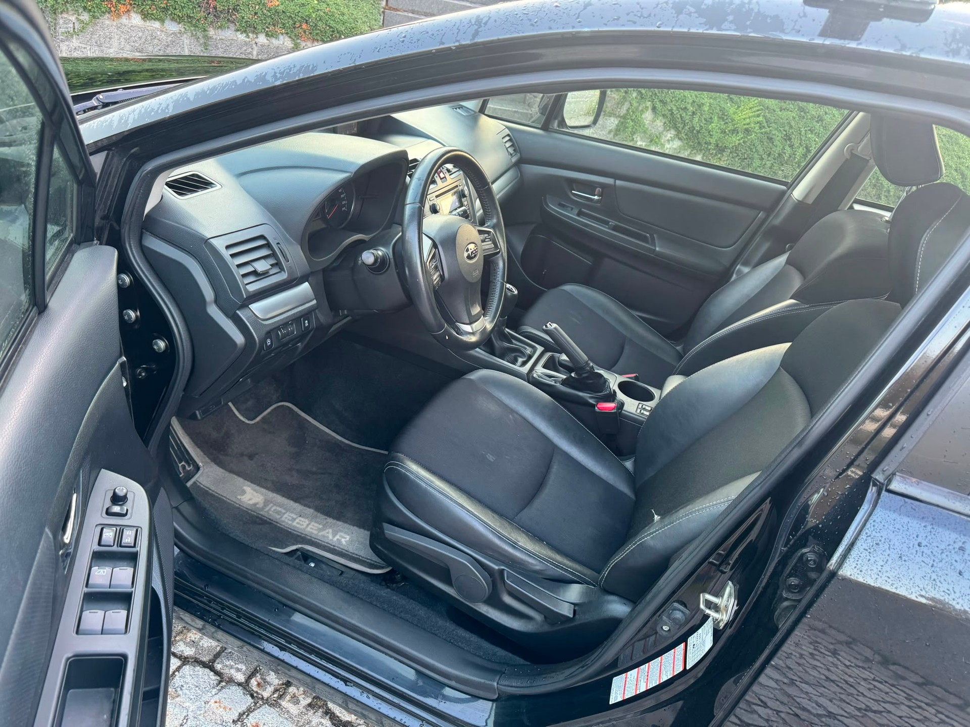 SUBARU Impreza 1.6 Swiss one-image-10