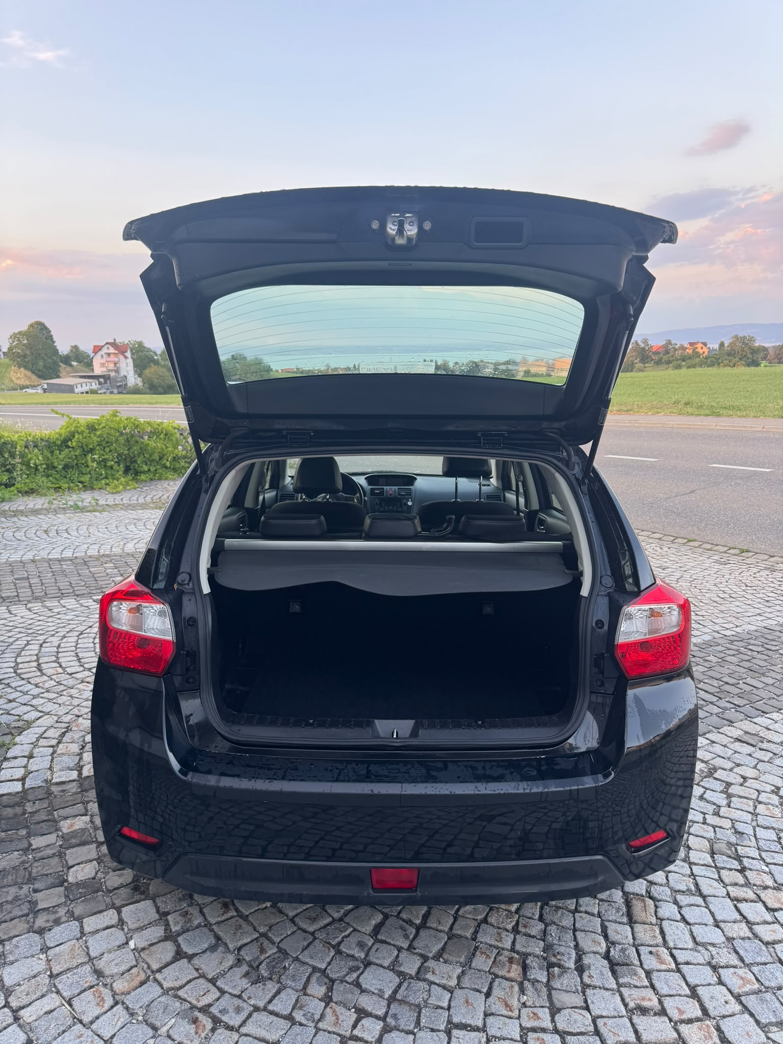 SUBARU Impreza 1.6 Swiss one-image-6