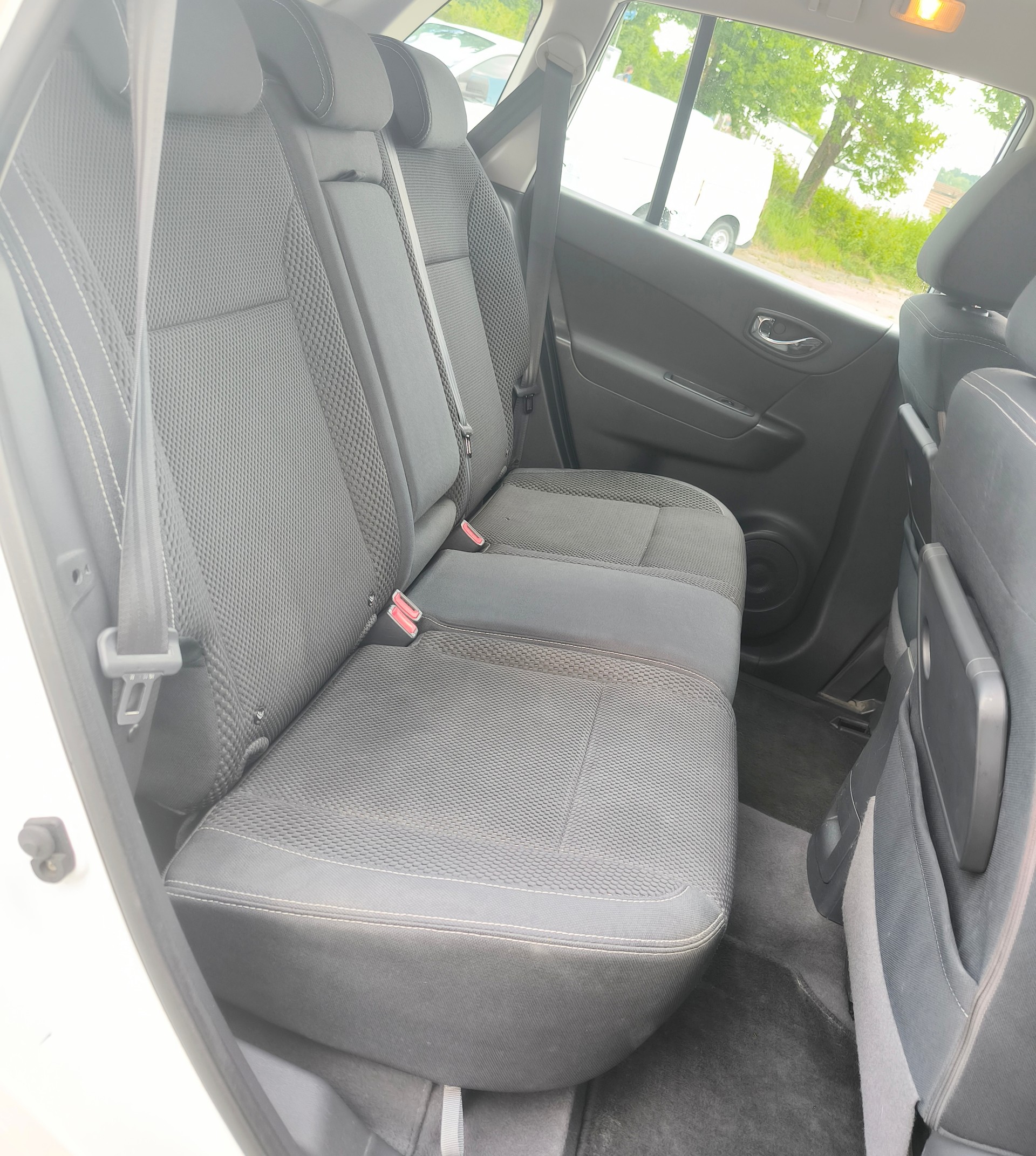 RENAULT Koleos 2.0 dCi Dynamique 4x4-image-10