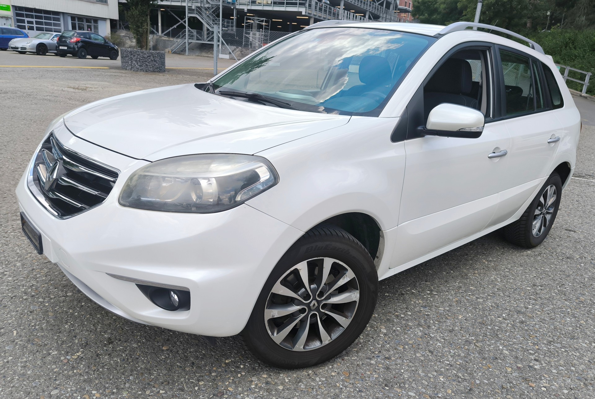RENAULT Koleos 2.0 dCi Dynamique 4x4-image-1