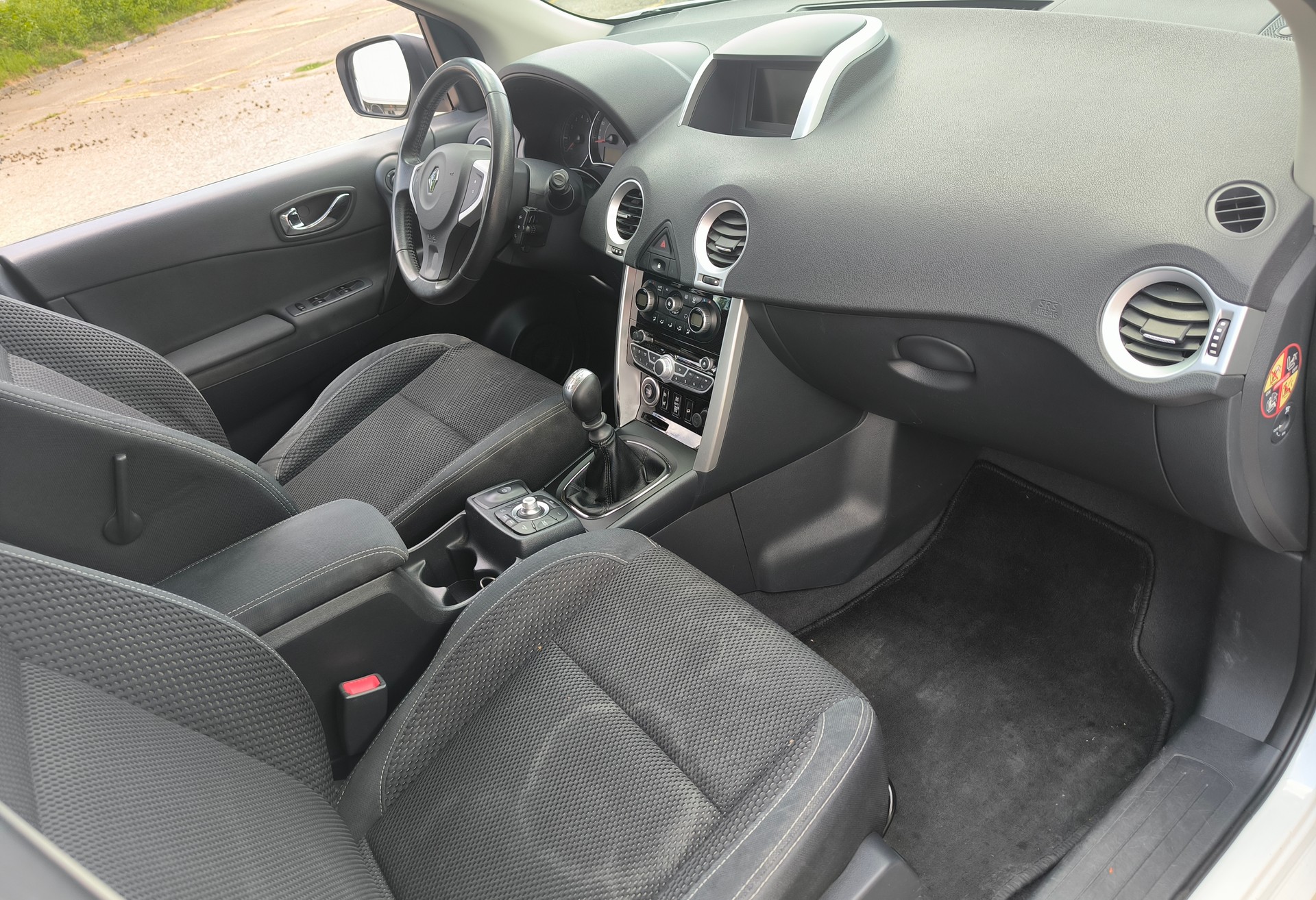 RENAULT Koleos 2.0 dCi Dynamique 4x4-image-9