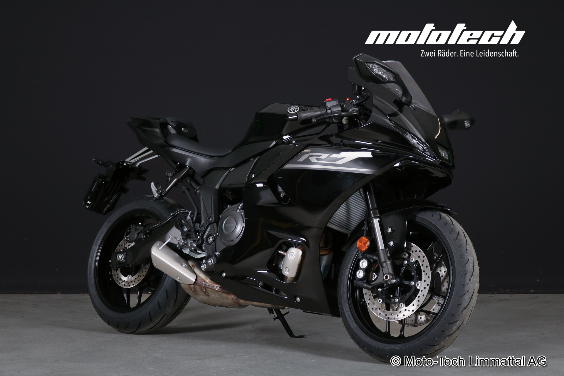YAMAHA YZF-R7