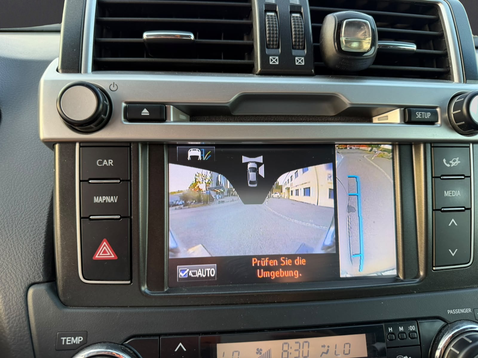 TOYOTA Land Cruiser 2.8TD Sol Premium Automat-image-15