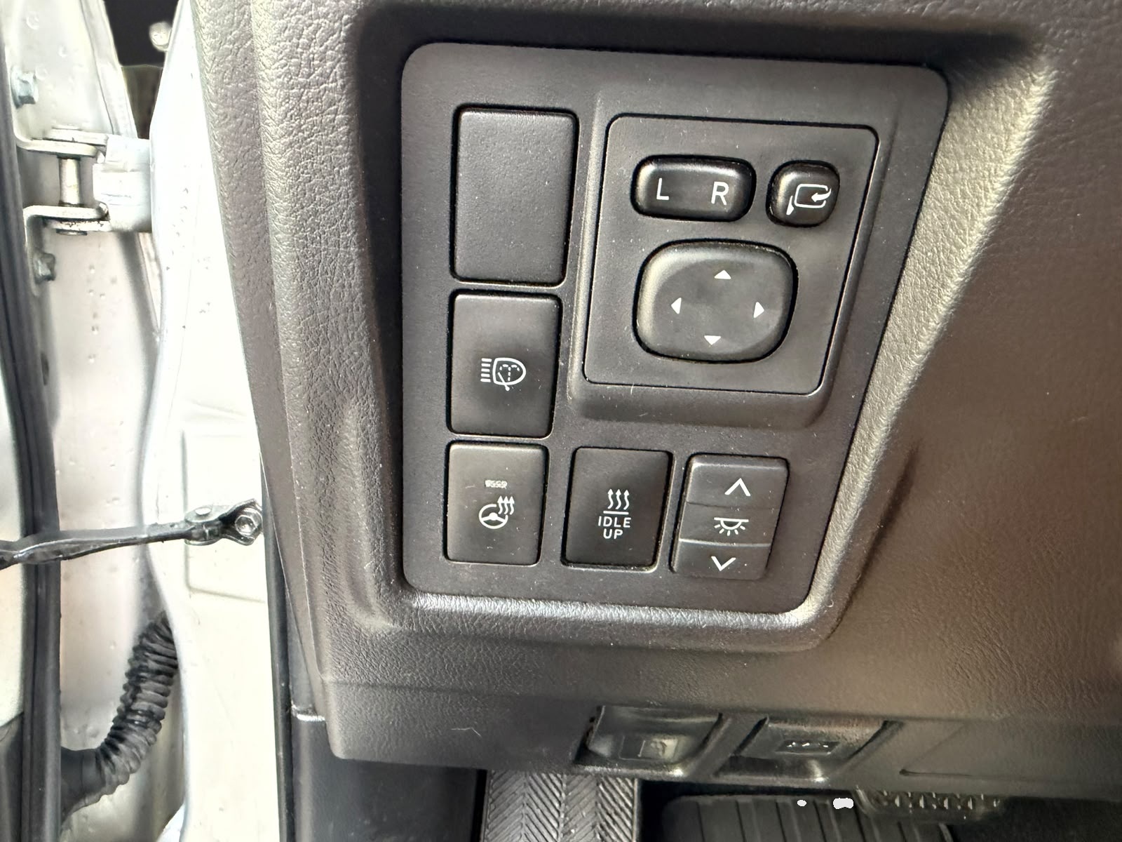 TOYOTA Land Cruiser 2.8TD Sol Premium Automat-image-17