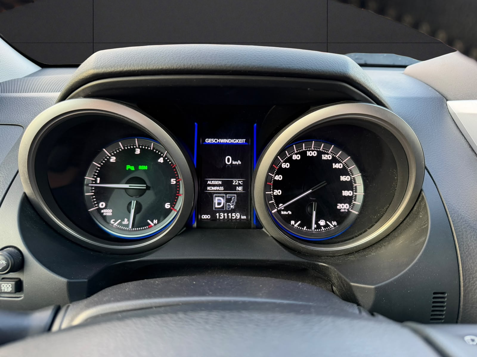 TOYOTA Land Cruiser 2.8TD Sol Premium Automat-image-10