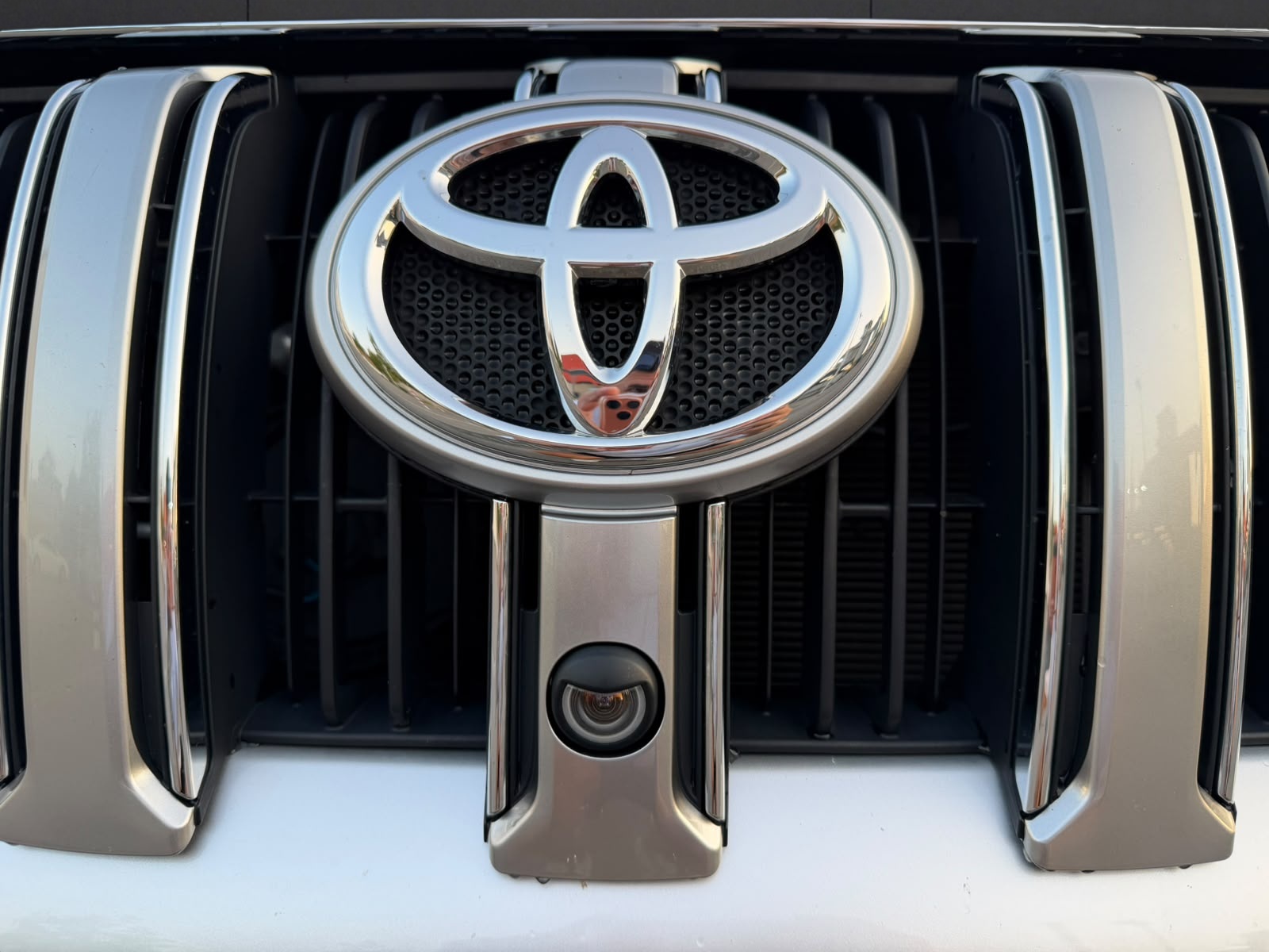 TOYOTA Land Cruiser 2.8TD Sol Premium Automat-image-13
