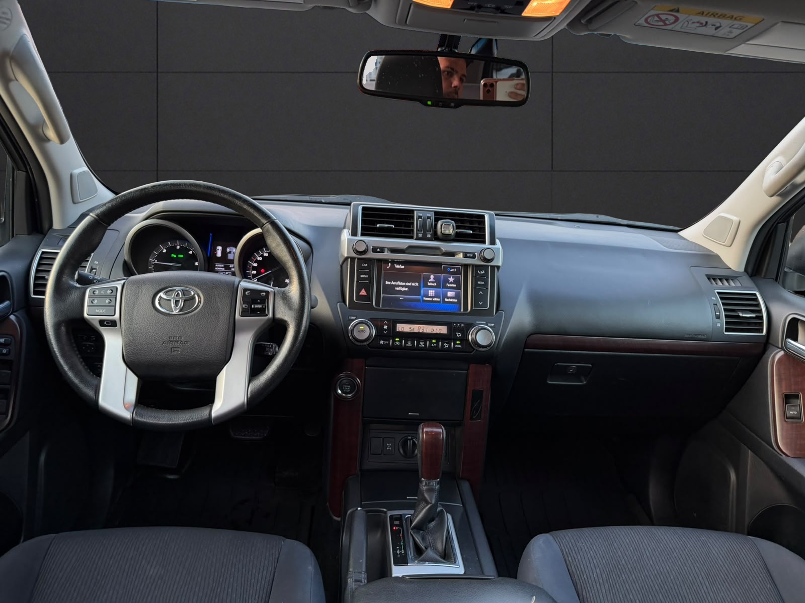 TOYOTA Land Cruiser 2.8TD Sol Premium Automat-image-22