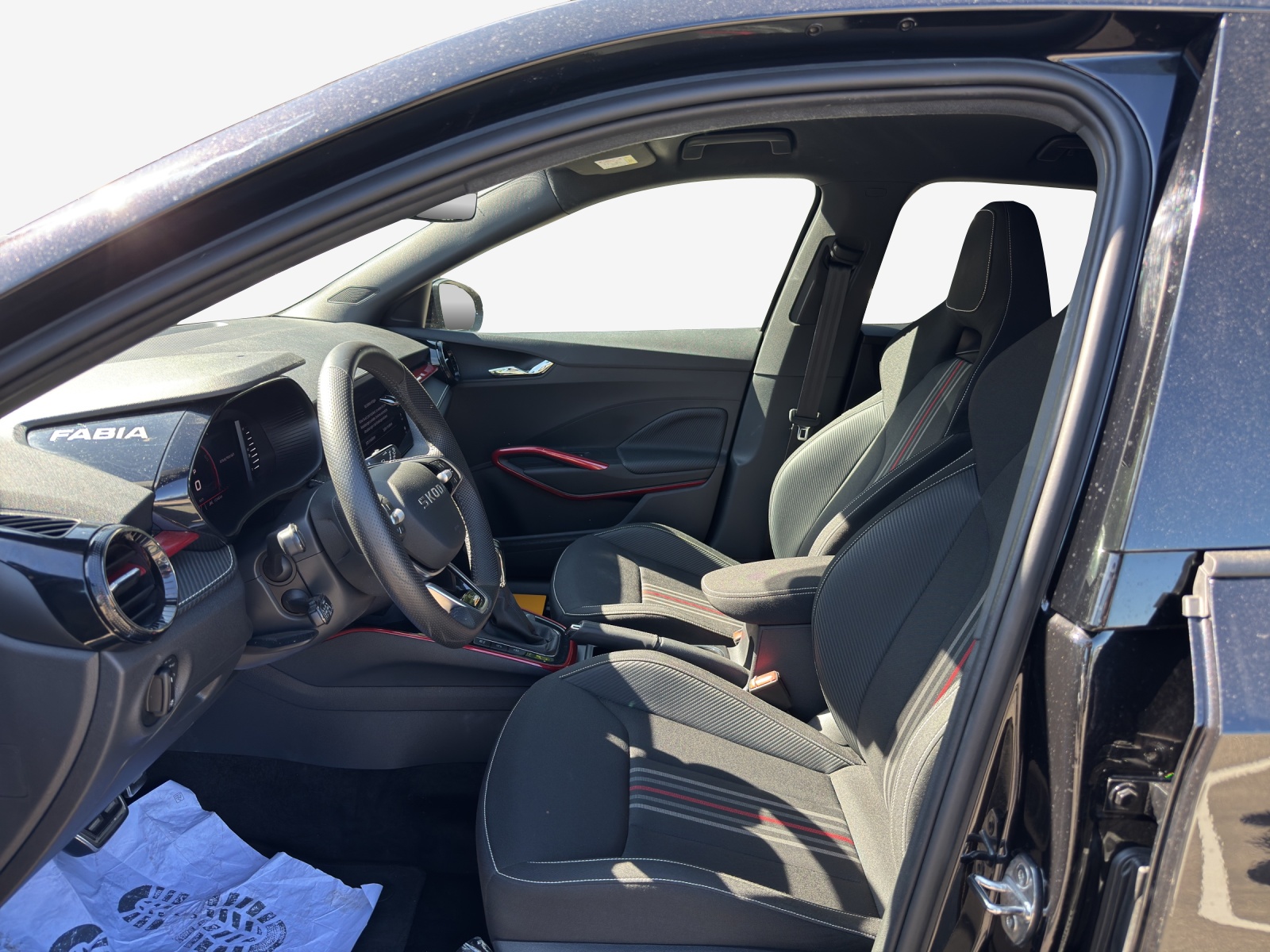 SKODA Fabia 1.5 TSI Monte Carlo DSG-image-7