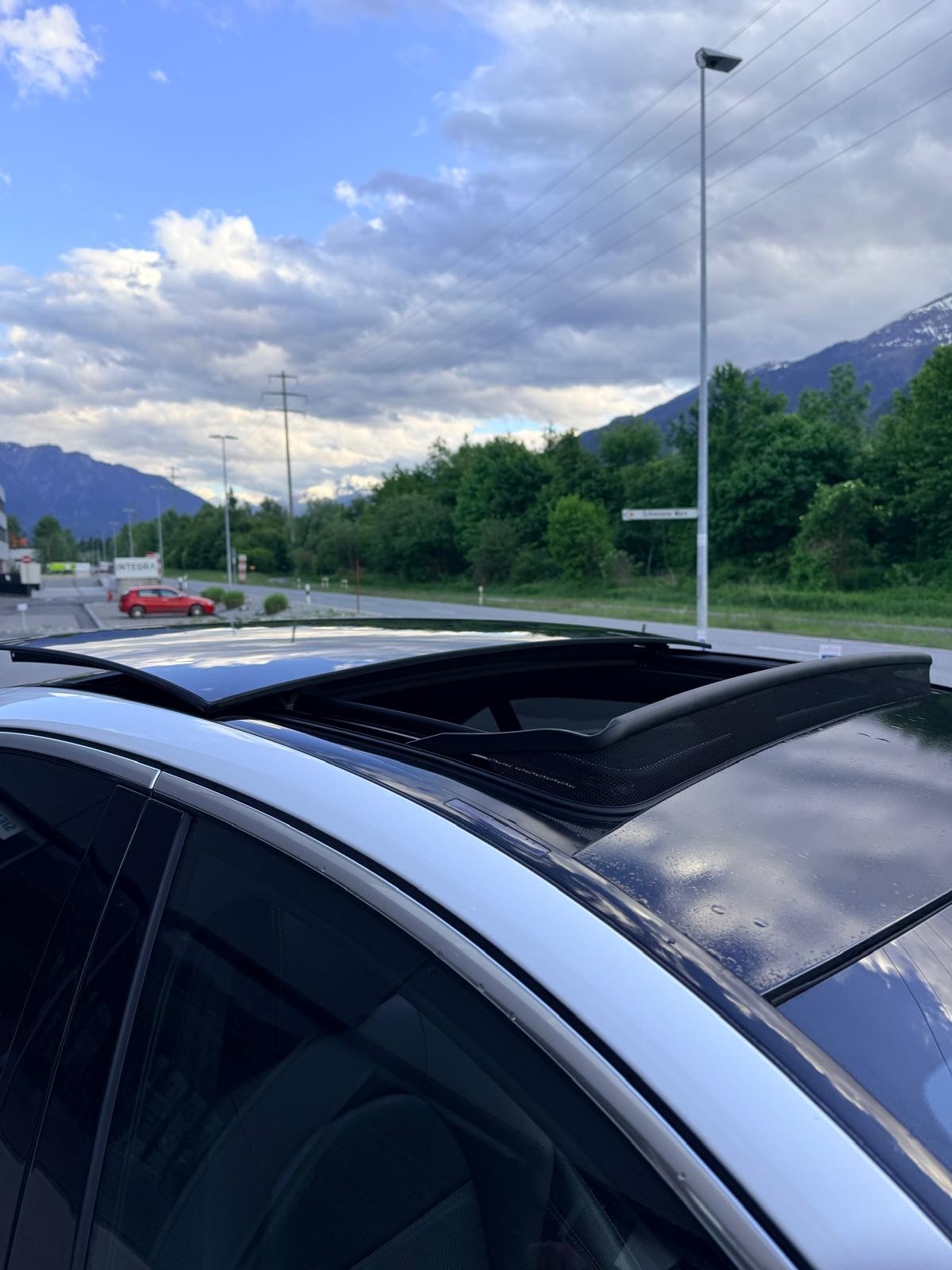 MERCEDES-BENZ C 220 d Swiss Star 4Matic 9G-Tronic-image-4