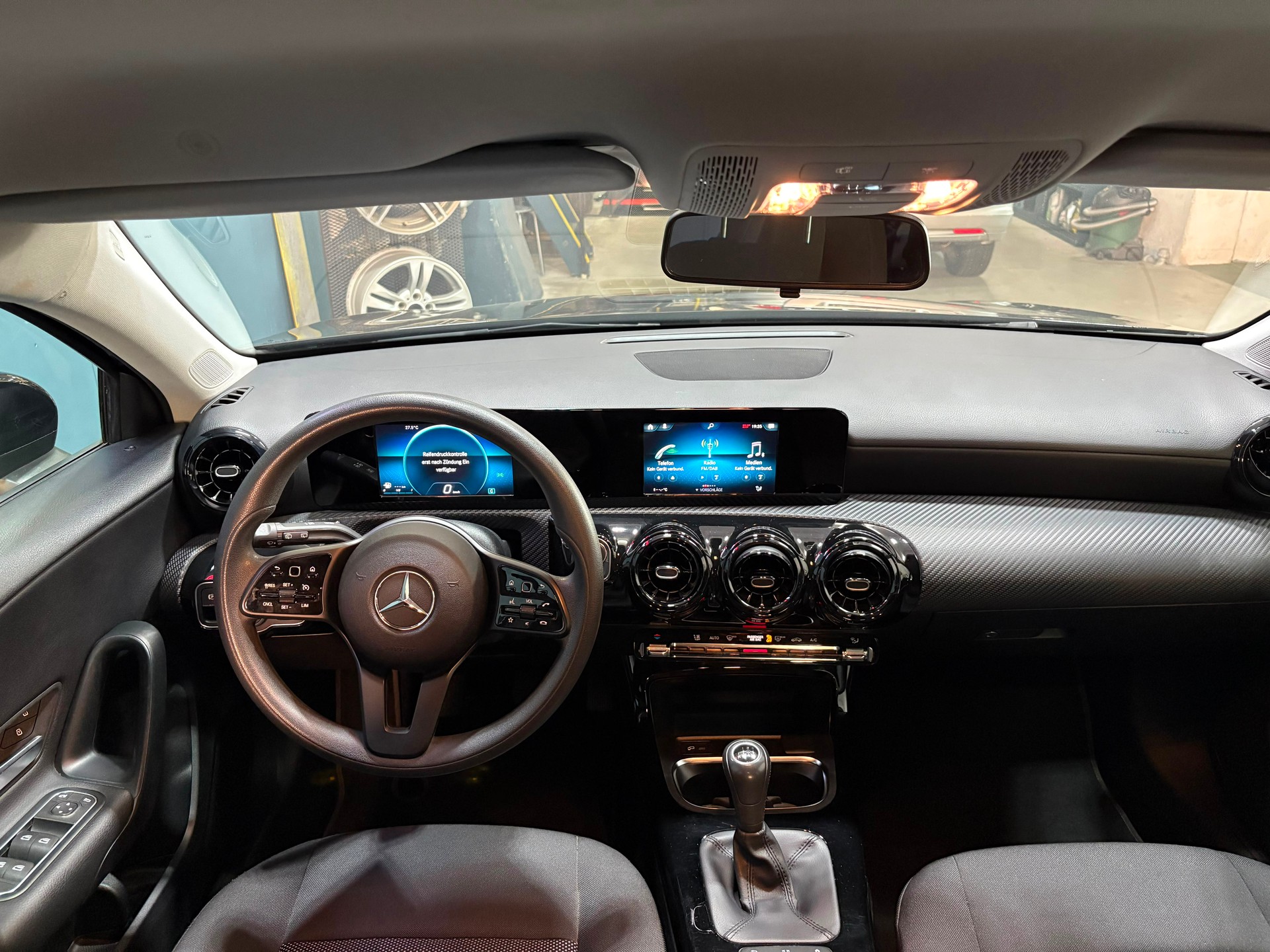 MERCEDES-BENZ A 200-image-7