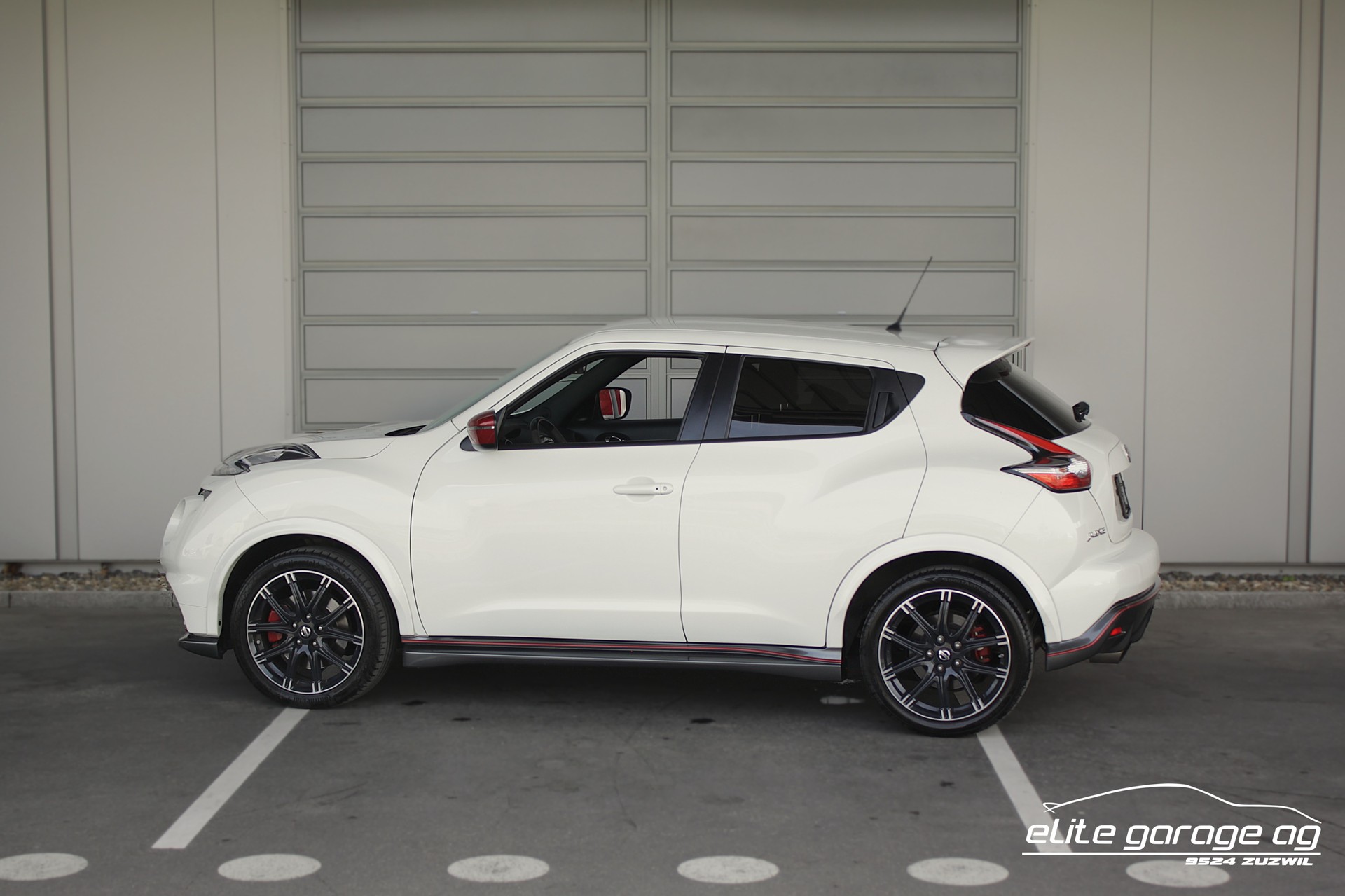 NISSAN Juke 1.6 DIG-T Nismo RS 4x4 Xtronic M-CVT-image-2