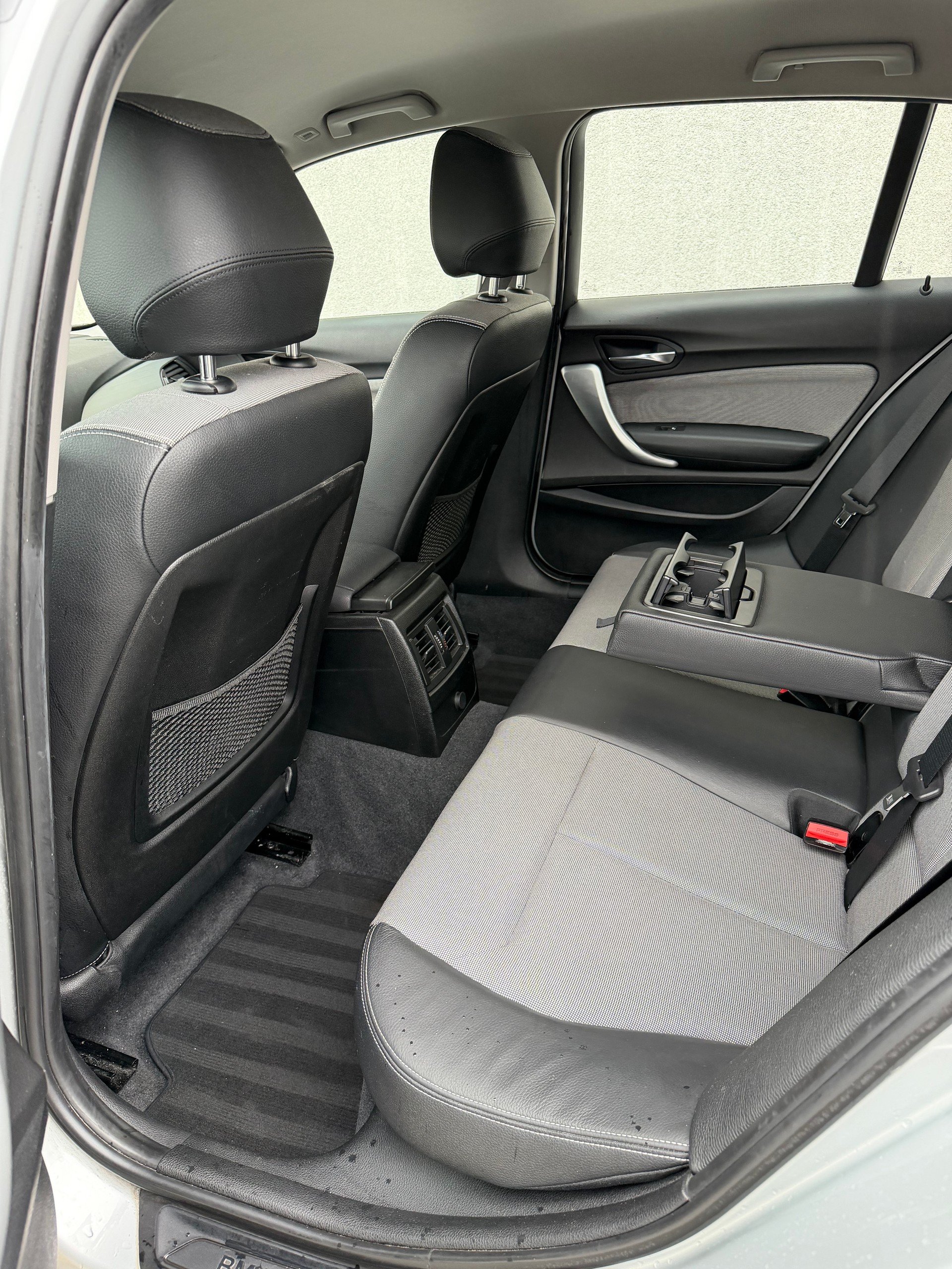 BMW 120d Urban Line Steptronic-image-3