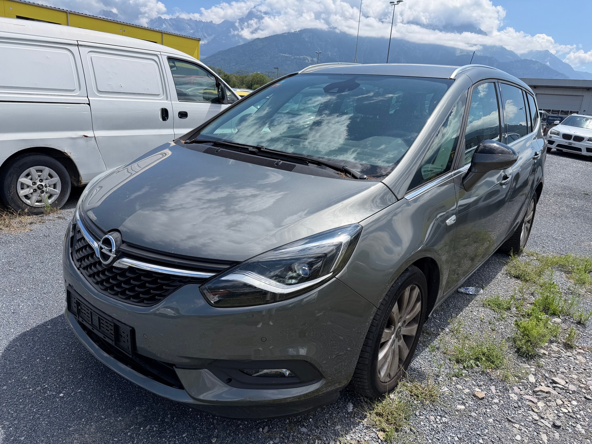OPEL Zafira 1.6i Turbo Excellence Automatic-image-0