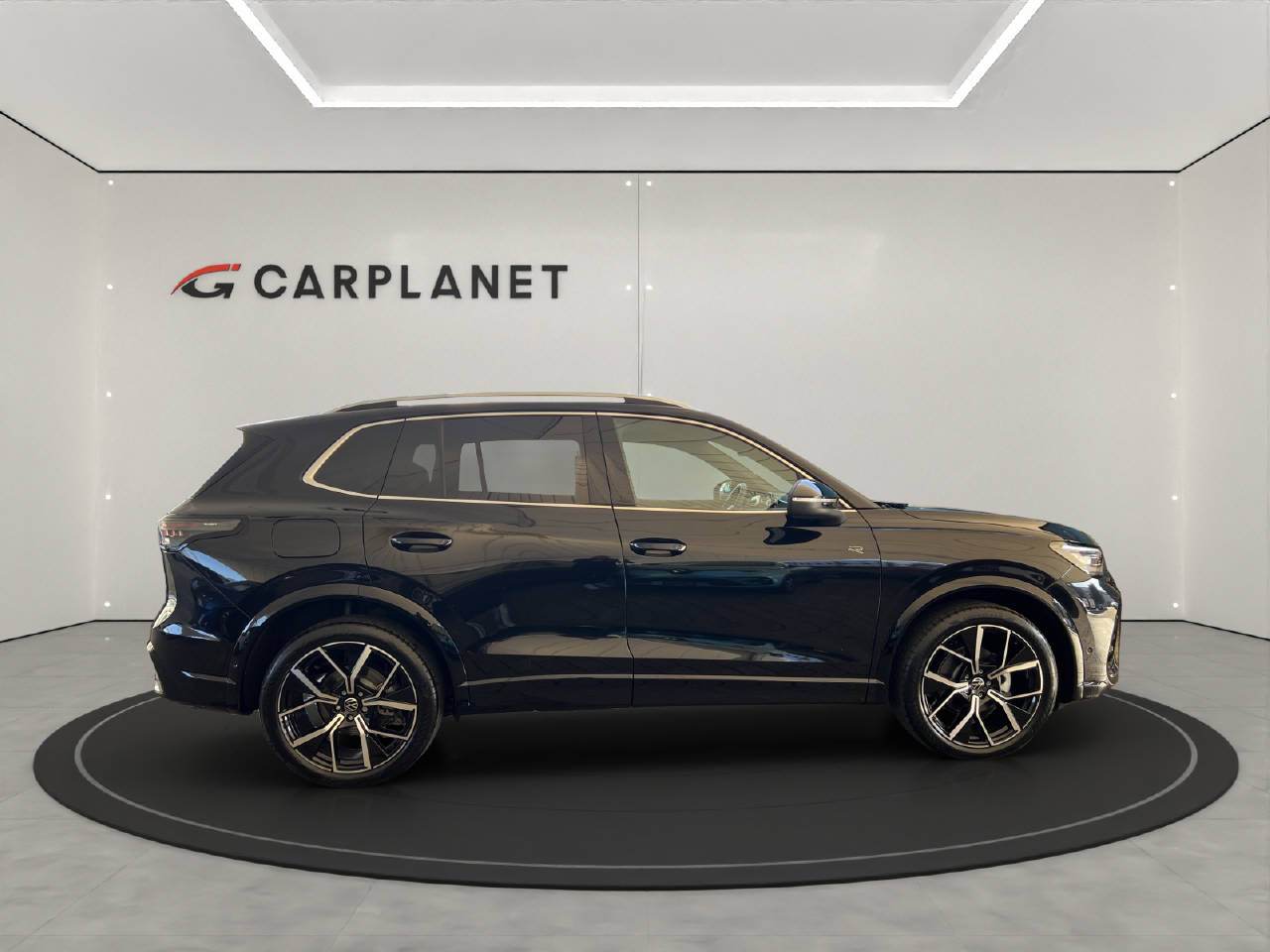 VW Tiguan 1.5 TSI R-Line DSG-image-5