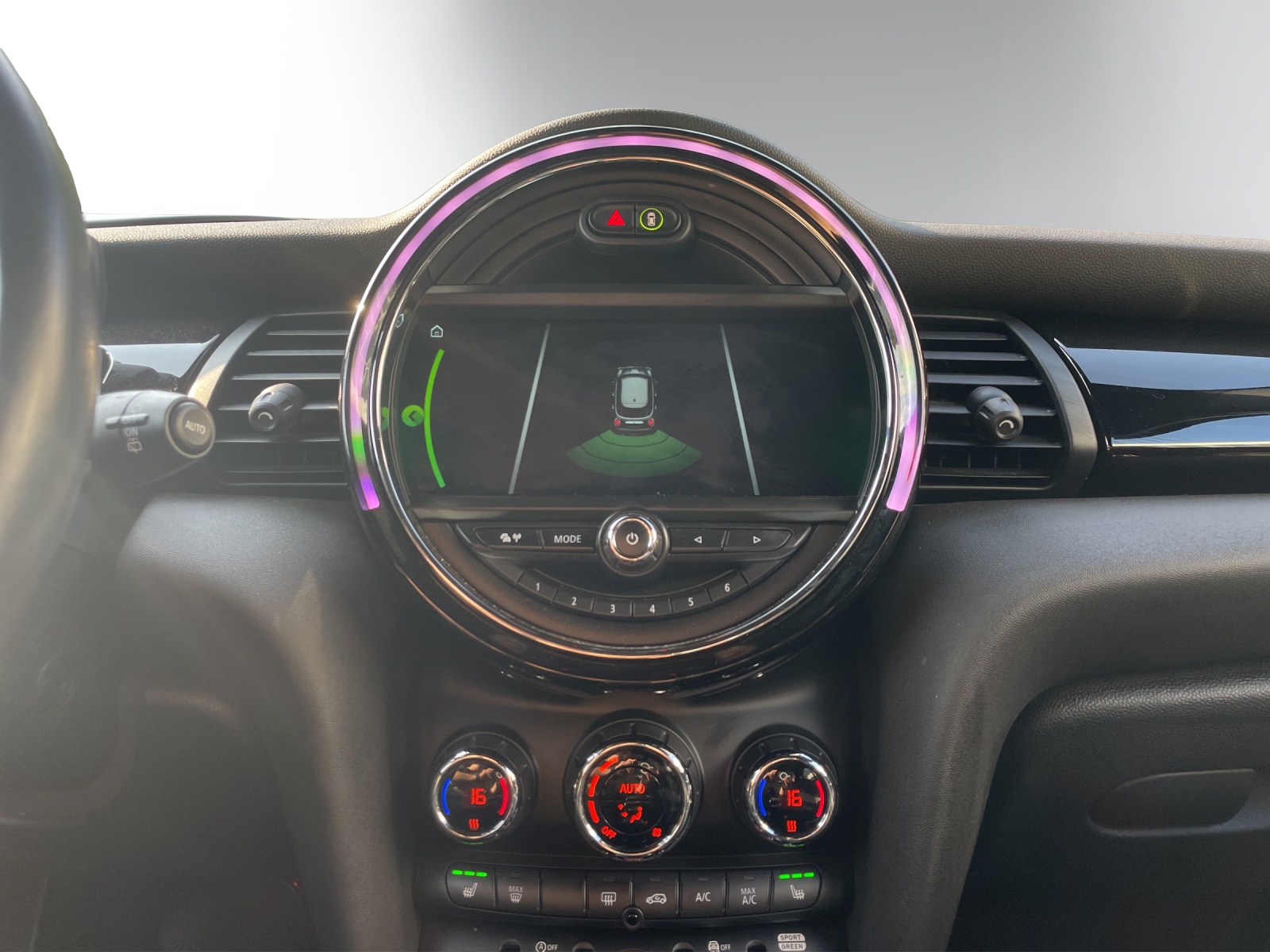 MINI Cooper SD Steptronic-image-16