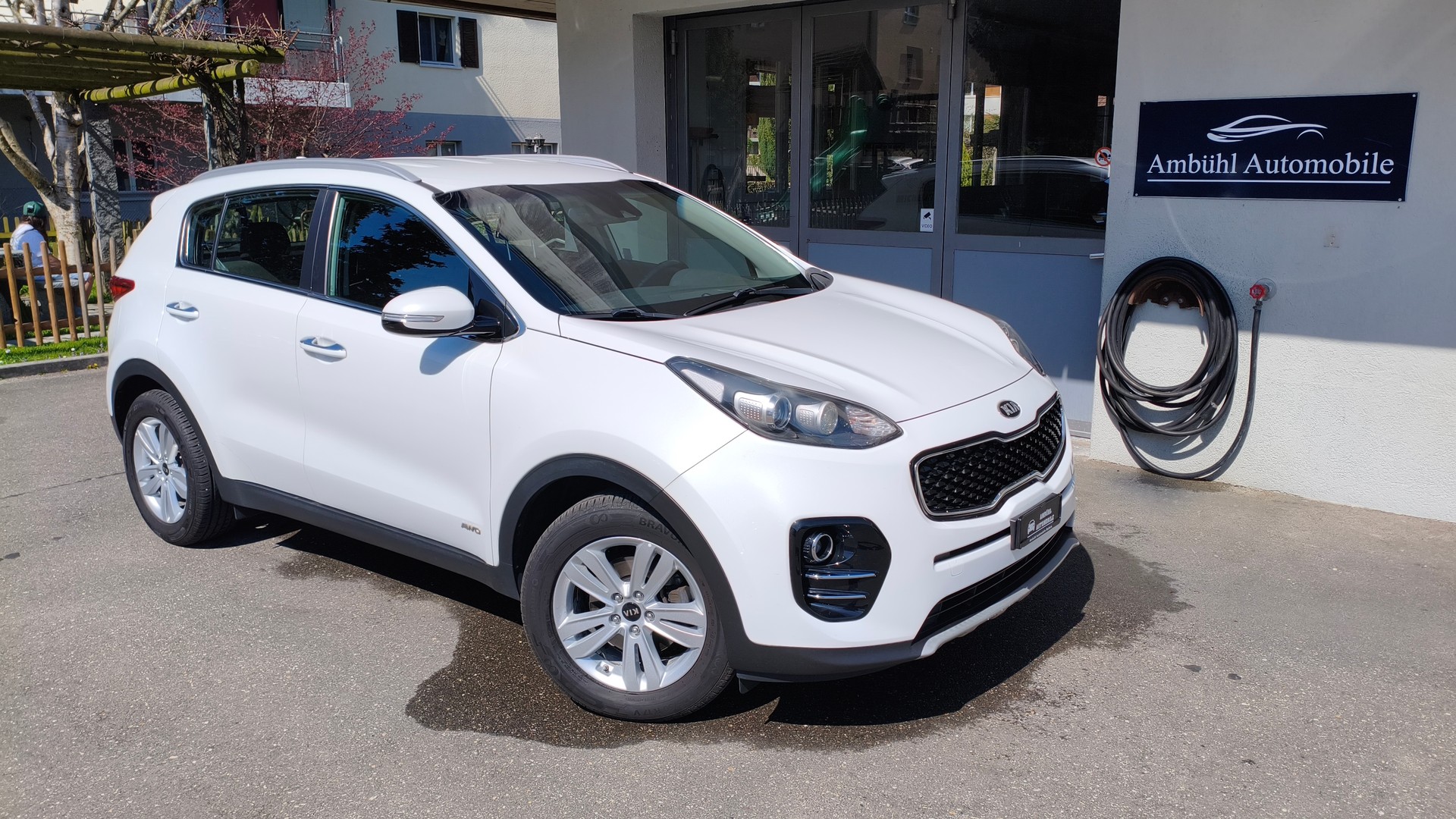 KIA Sportage 1.6 T-GDi Trend 4WD Automat-image-0