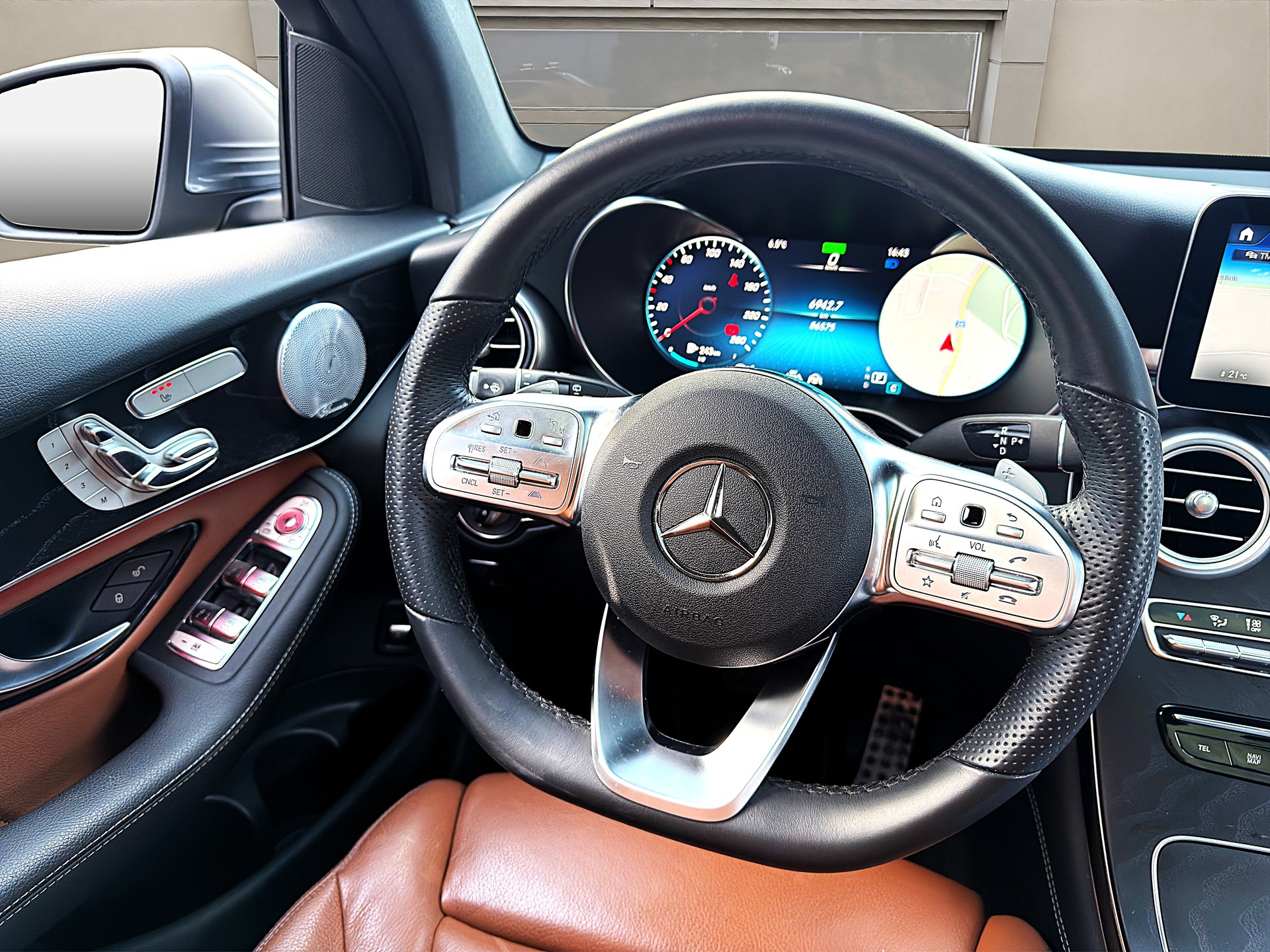 MERCEDES-BENZ GLC 300❗AMG Line❗4Matic 9G-Tronic ✅CH-Fahrzeug & Frisch ab MFK✅-image-13