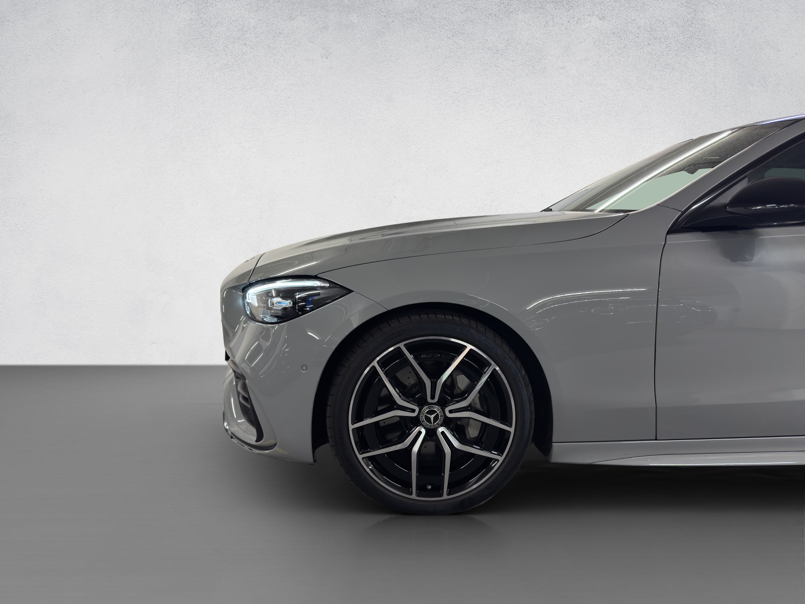 MERCEDES-BENZ C 300 AMG Line 4Matic T-Modell-image-7