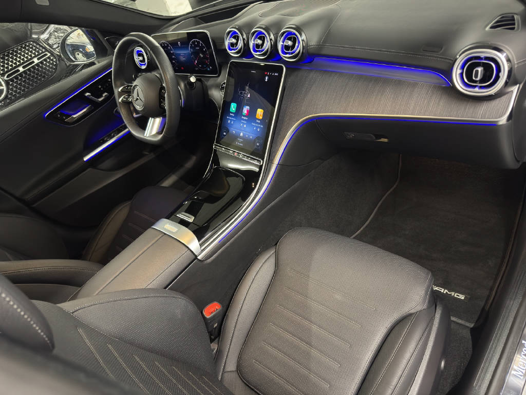 MERCEDES-BENZ C 300 AMG Line 4Matic T-Modell-image-10