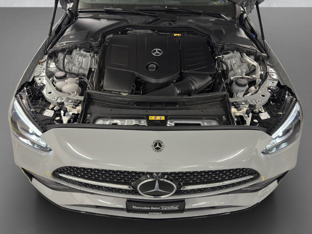 MERCEDES-BENZ C 300 AMG Line 4Matic T-Modell-image-8