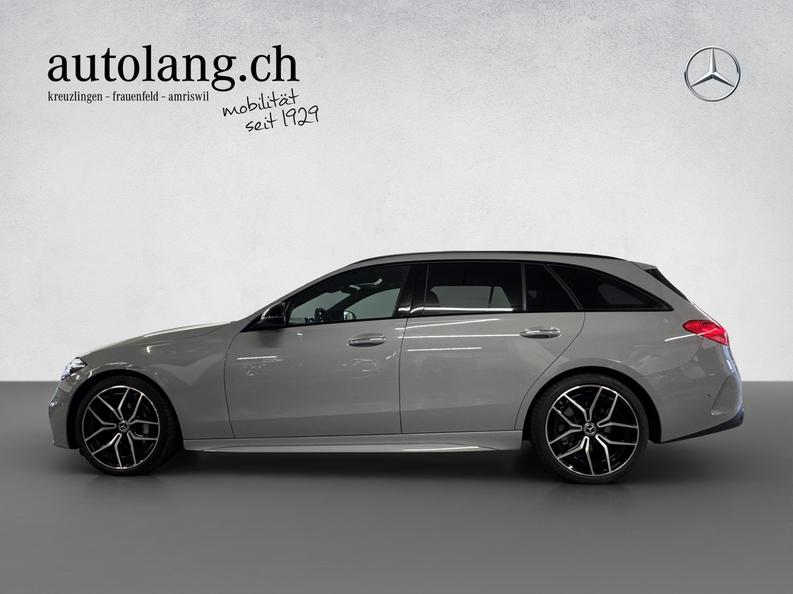 MERCEDES-BENZ C 300 AMG Line 4Matic T-Modell-image-2
