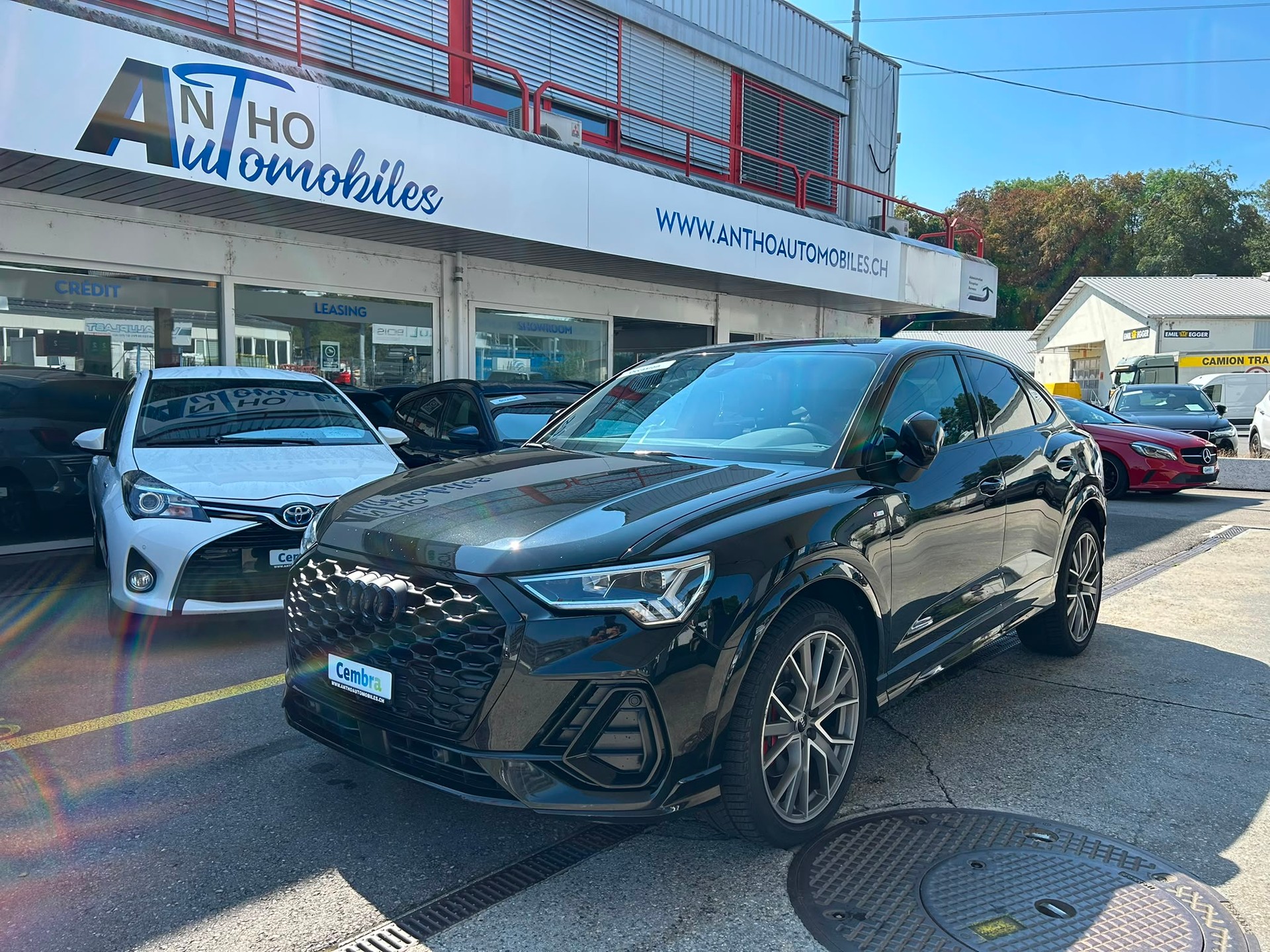 AUDI Q3 Sportback 40 TDI S line quattro S-tronic-image-0
