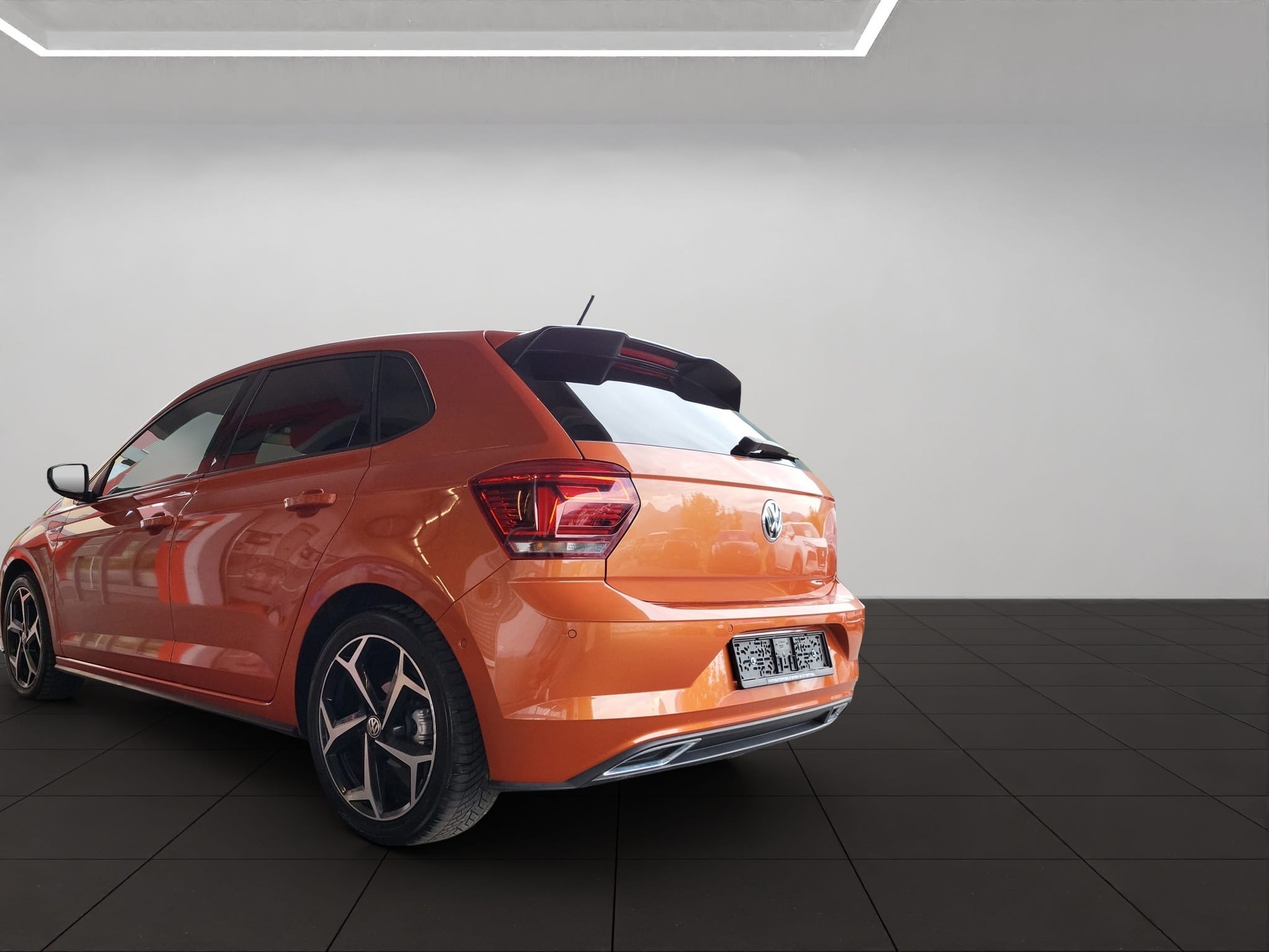VW Polo 1.0 TSI BMT Highline R-Line DSG-showroom-element-2